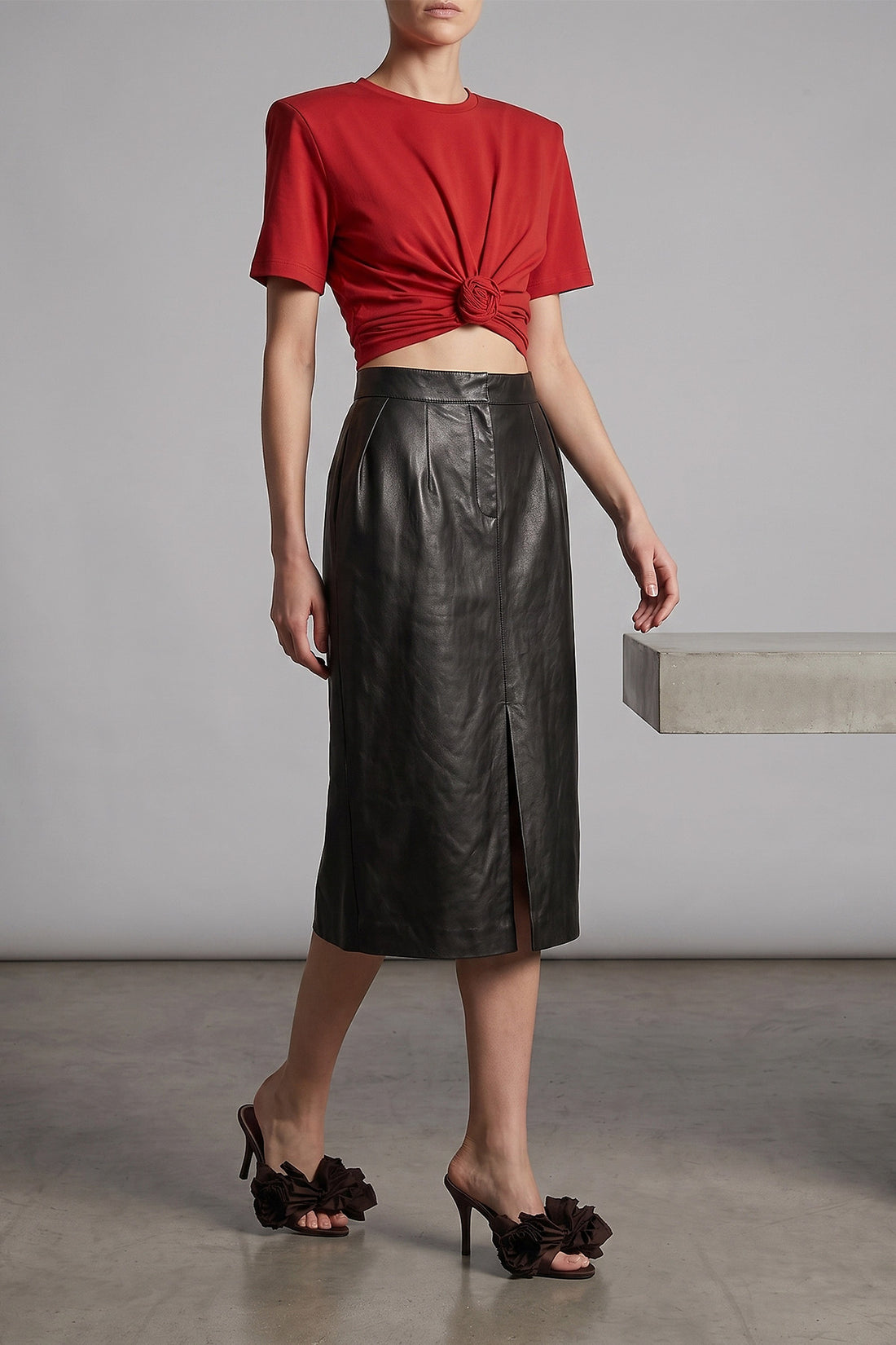 MAGDA BUTRYM 38 the 02 t-shirt redefines casual clothing through a precise sartorial architect