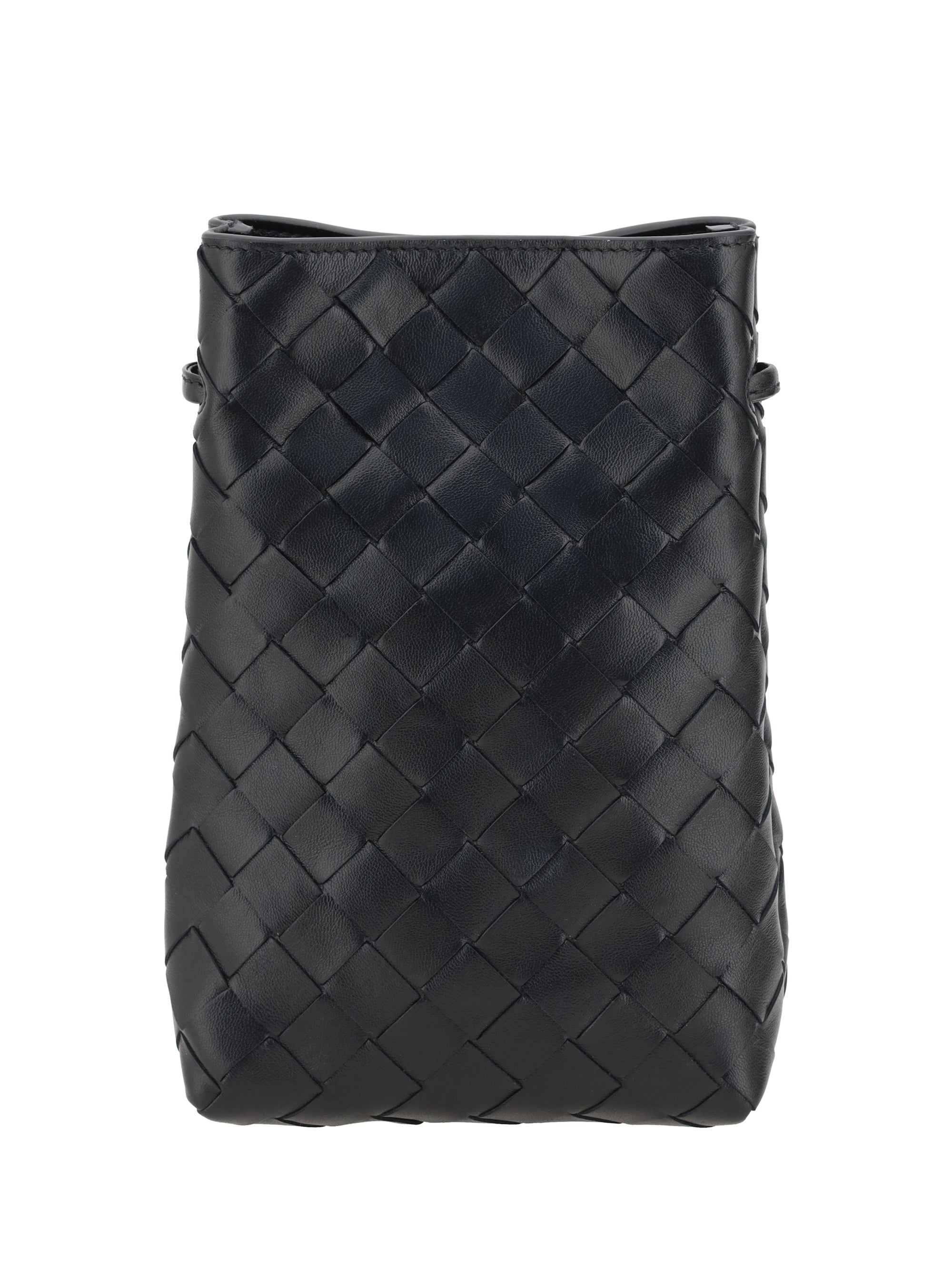 iconic intreccio shoulder bag