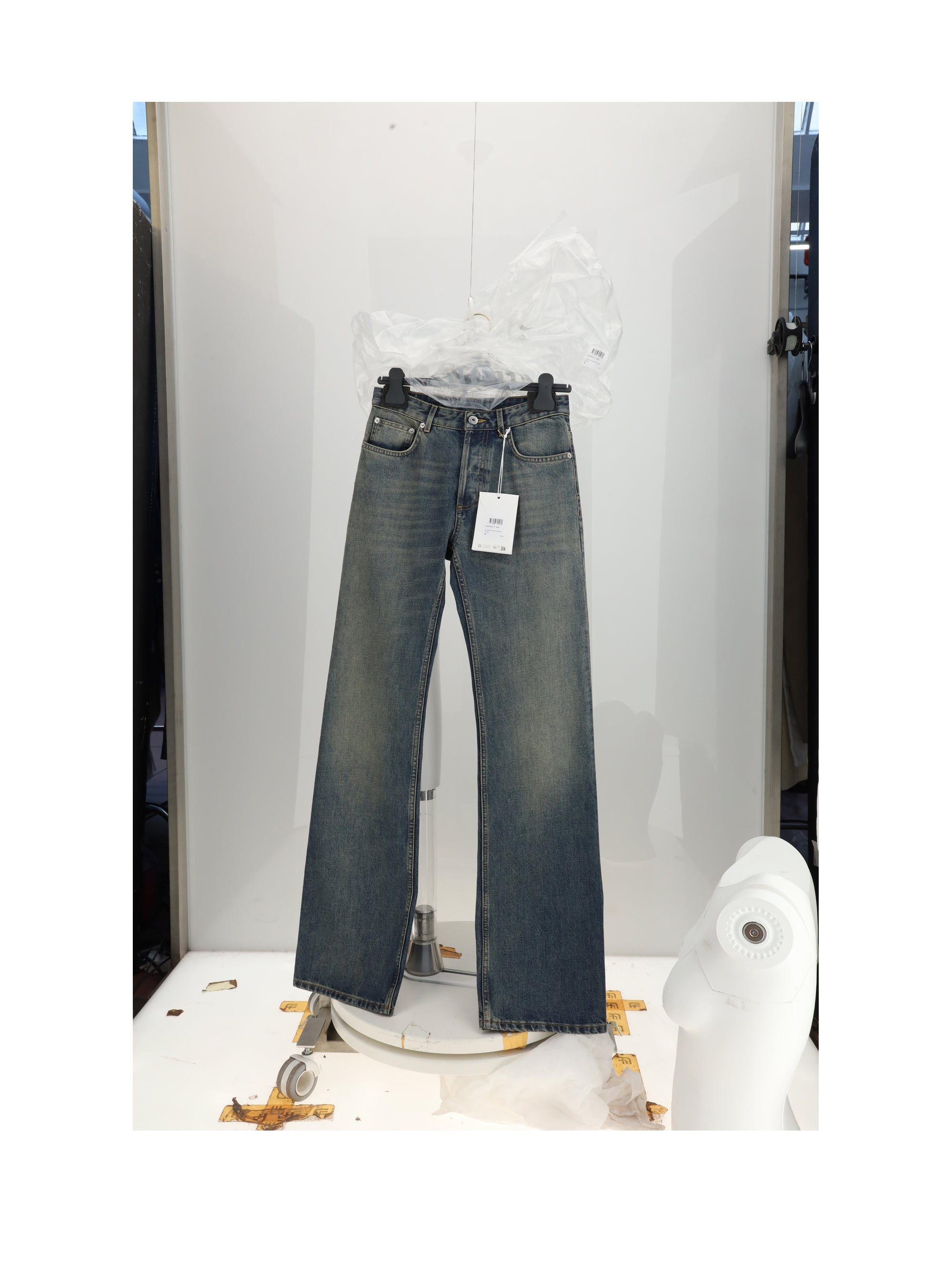 jeans