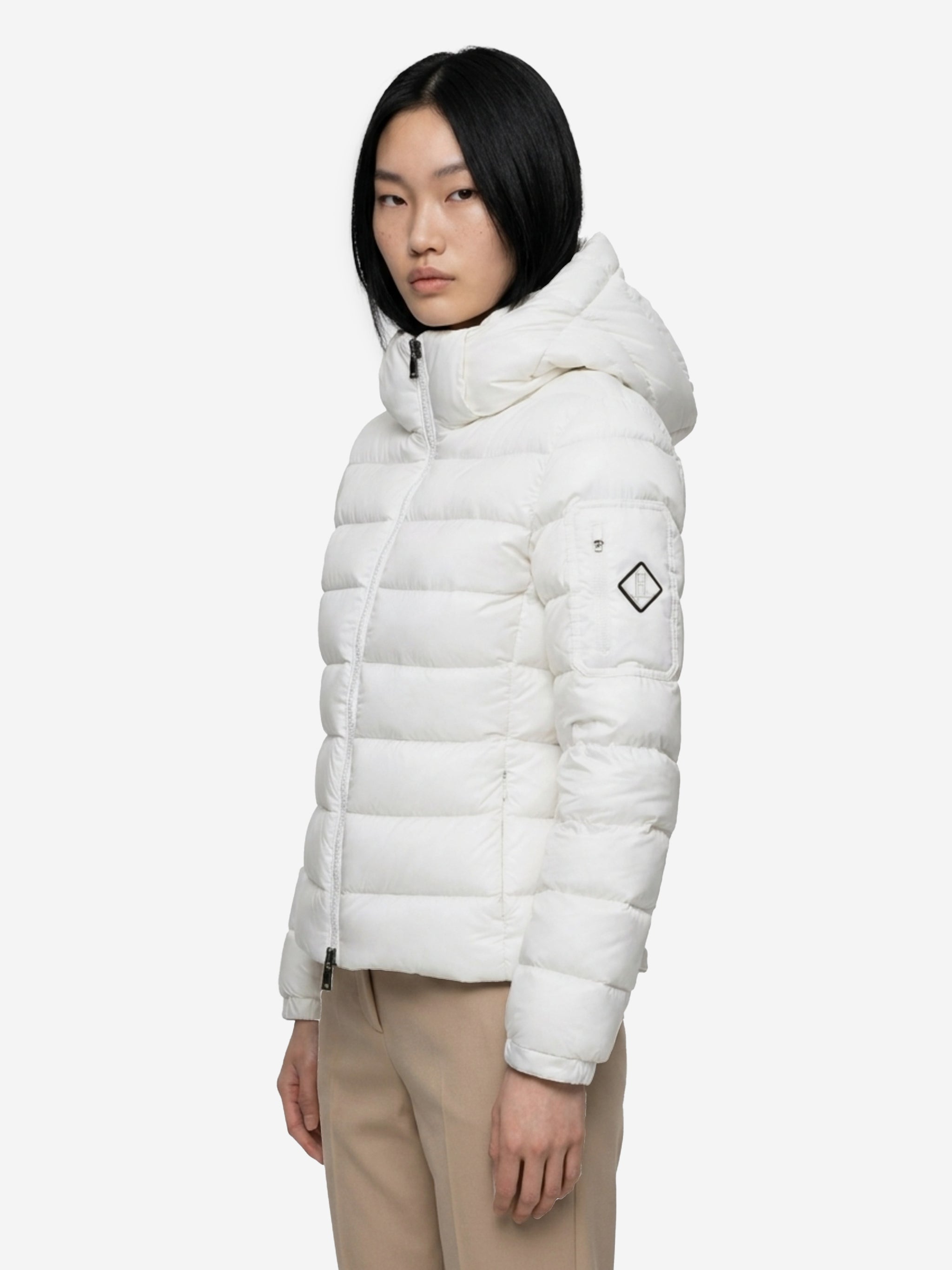 white short down jacket
