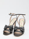 décolleté bowow slingback