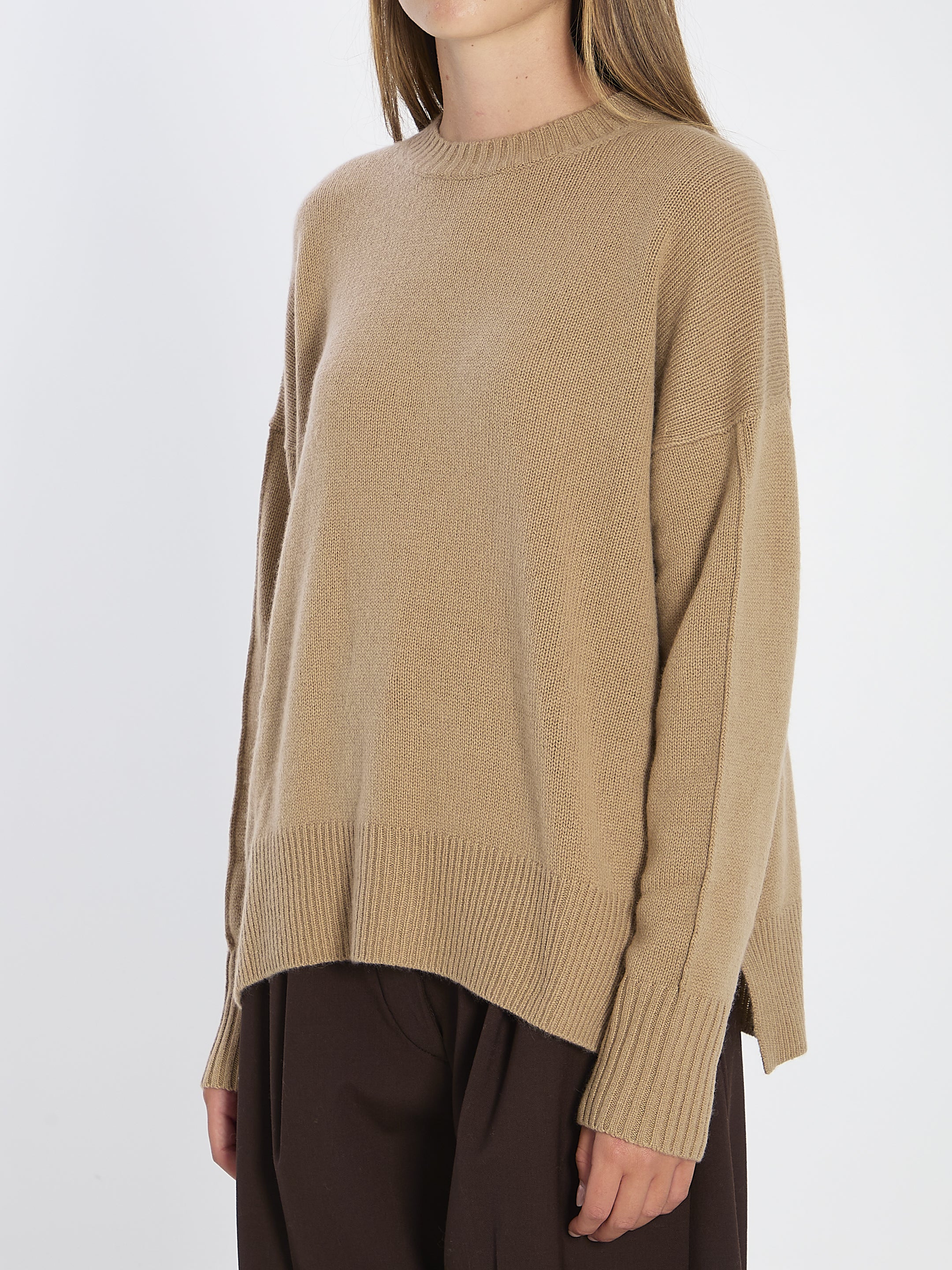 ALLUDE M cashmere sweater