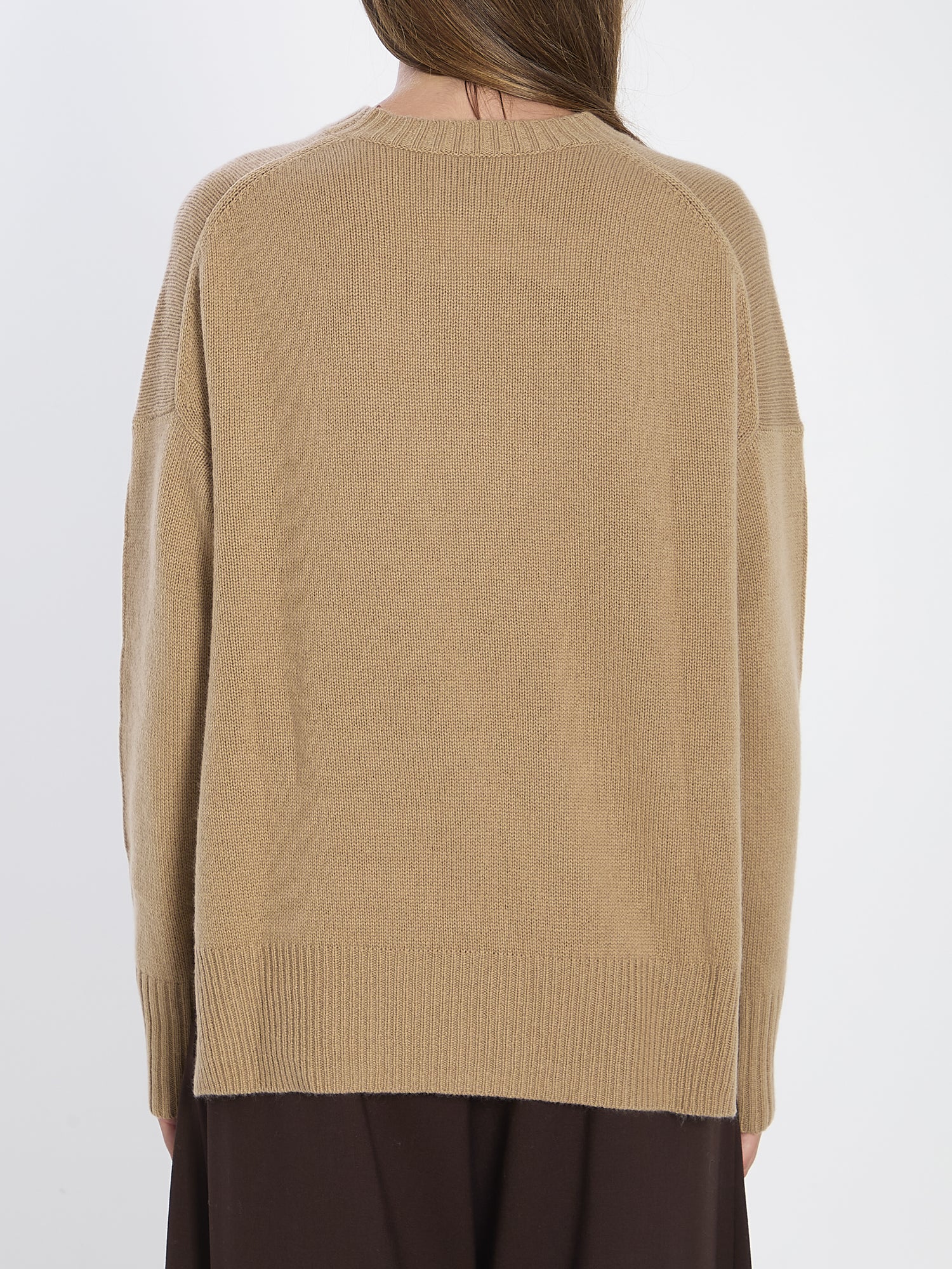 ALLUDE M cashmere sweater
