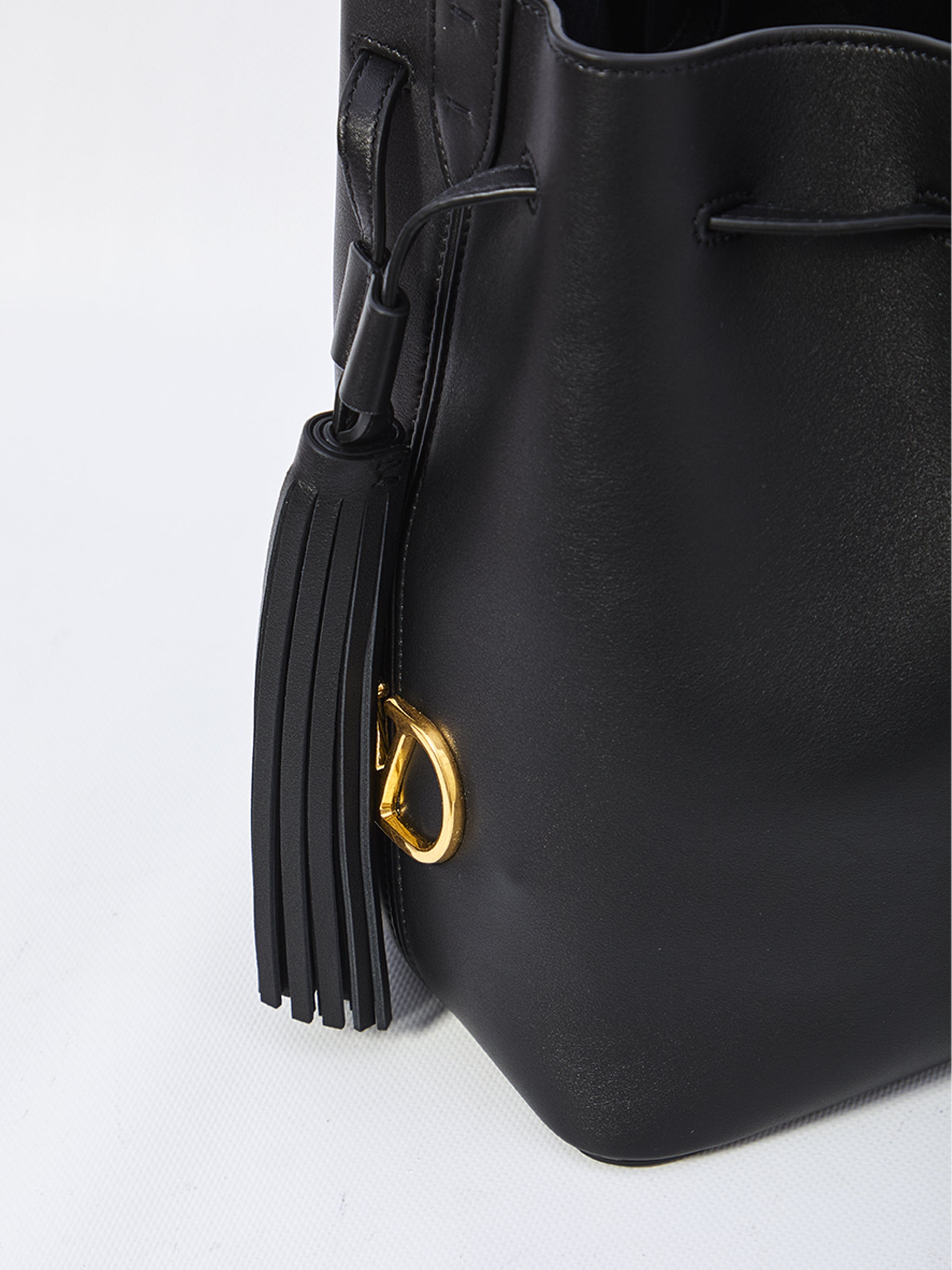 drawstring bucket bag