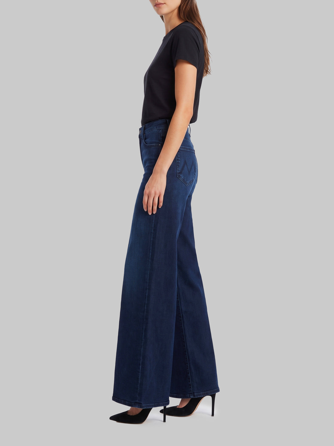 MOTHER 24 the roller sneak jeans 