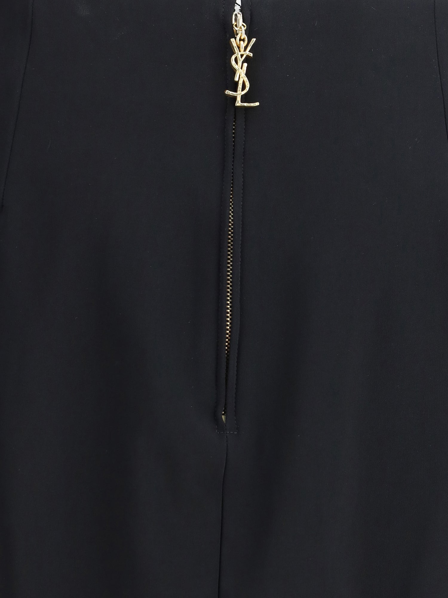 SAINT LAURENT 38 satin pencil skirt