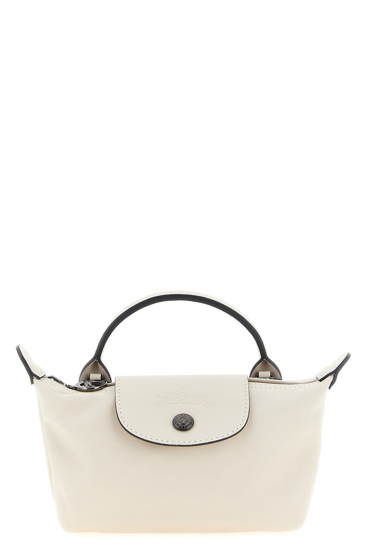 the longchamp xs le pliage xtra clutch redefines the codes of everyday eleganc