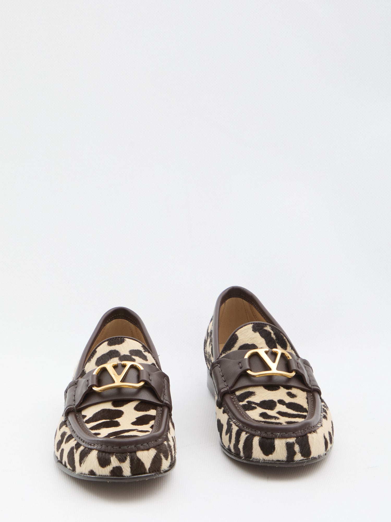 VALENTINO GARAVANI 36 vlogo signature loafers
