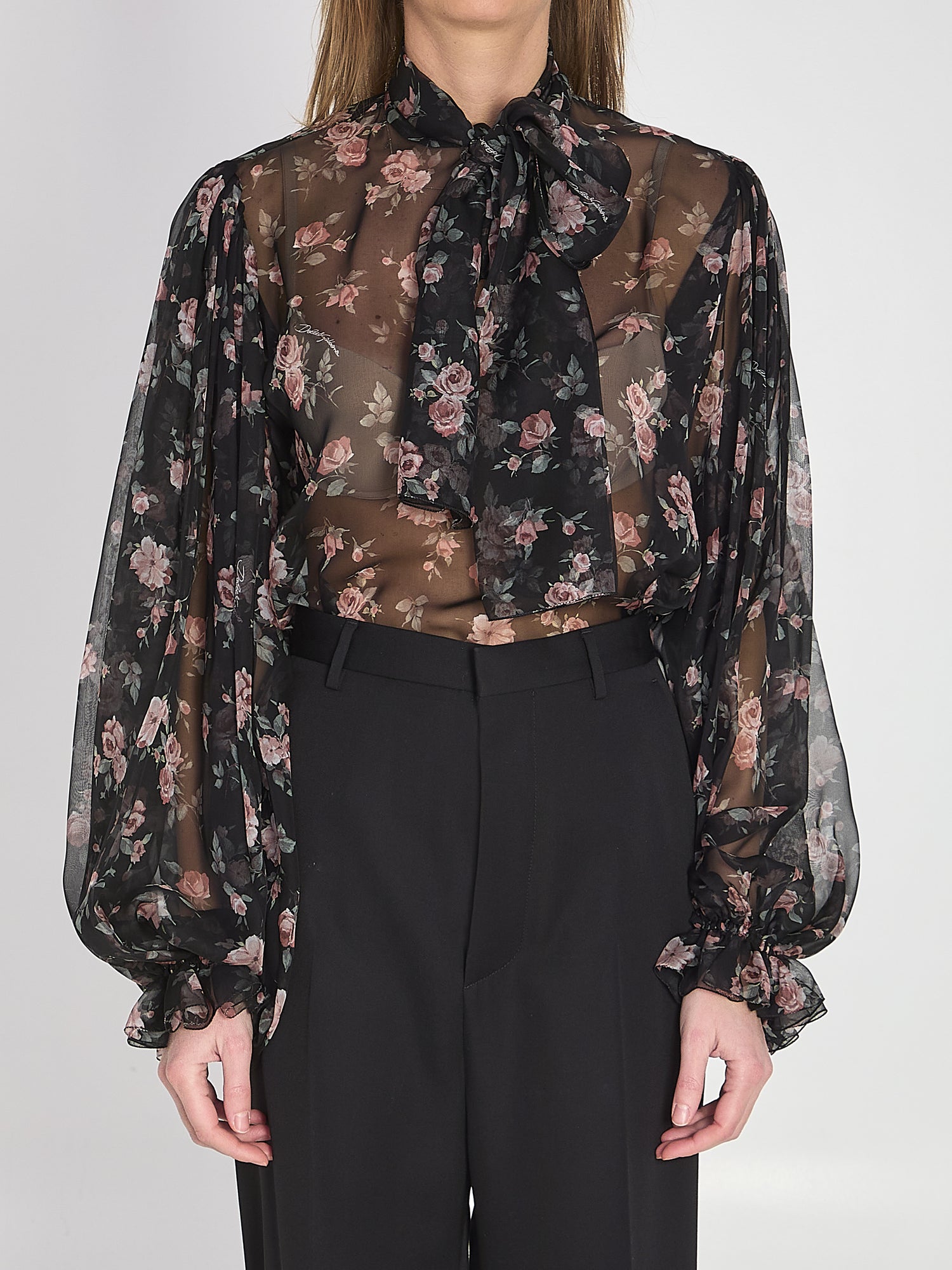 DOLCE&amp;GABBANA 42 chiffon top with a vintage rose print