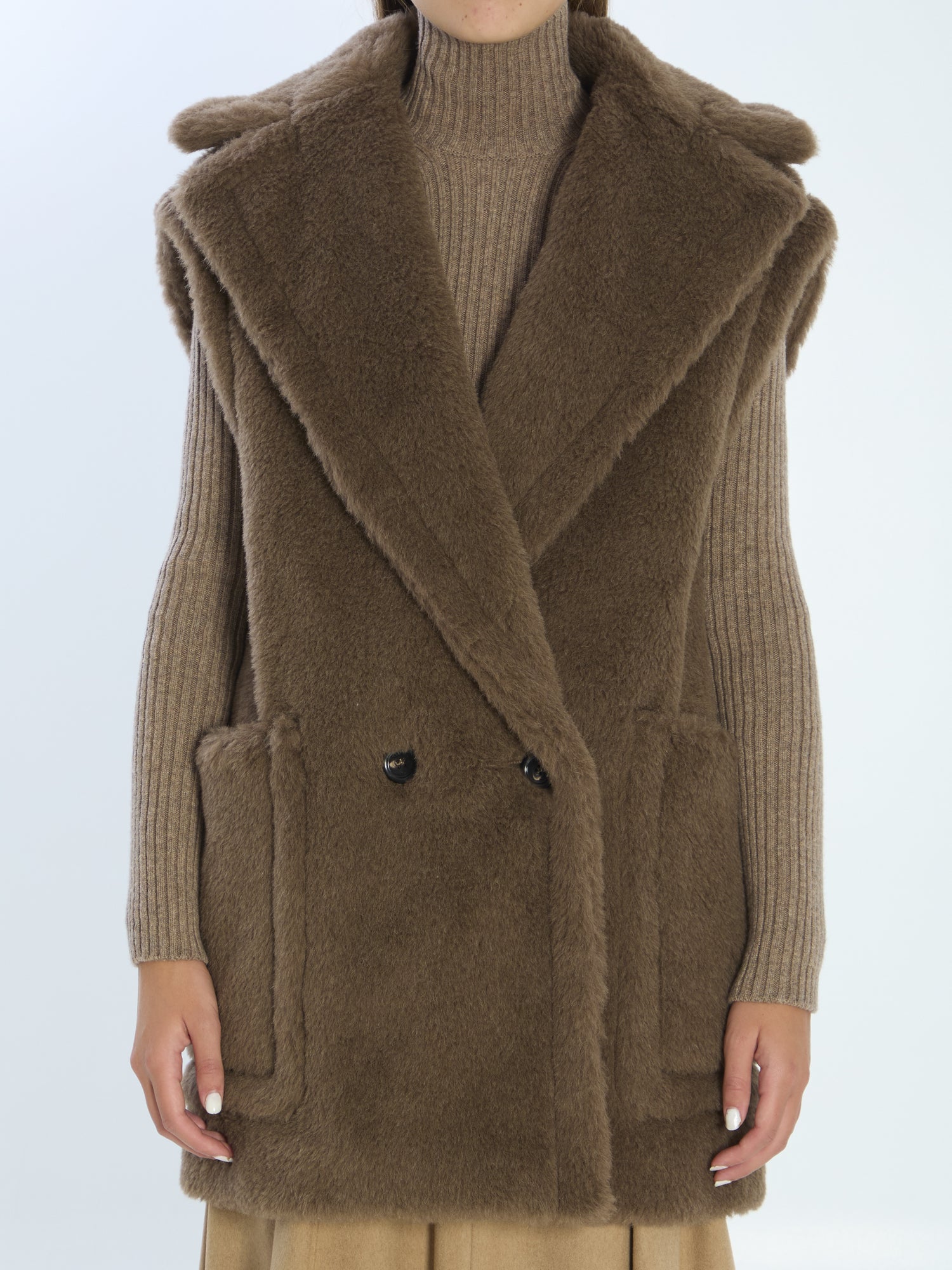 MAX MARA 38 teddy vest
