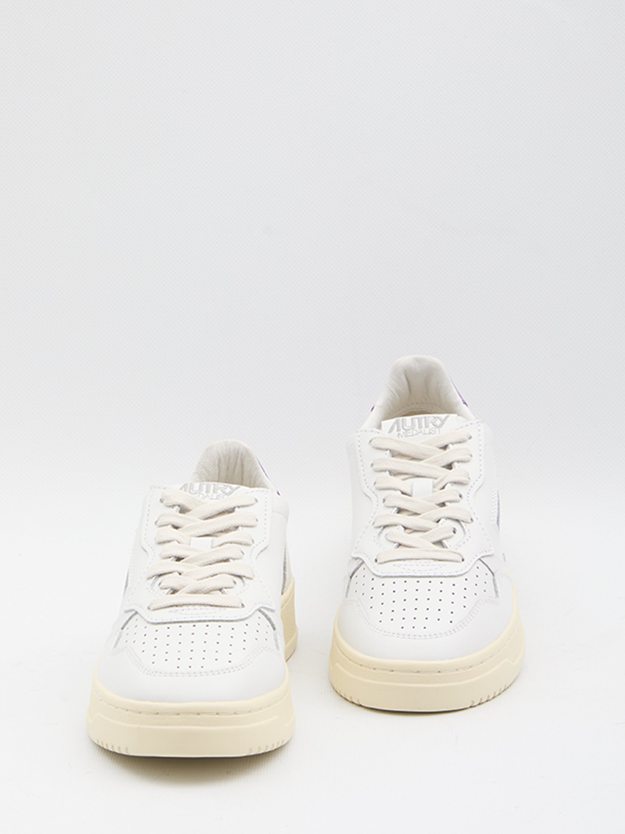 AUTRY 36 medalist low sneakers 
