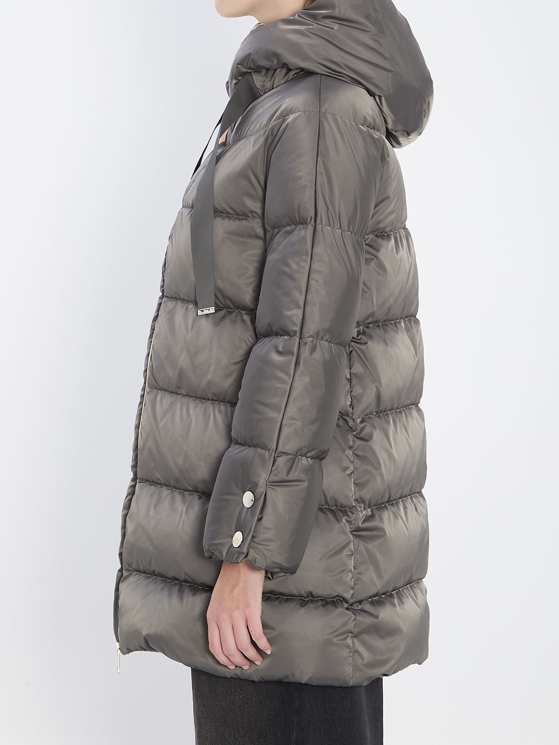HERNO 38 a-shape puffer jacket 