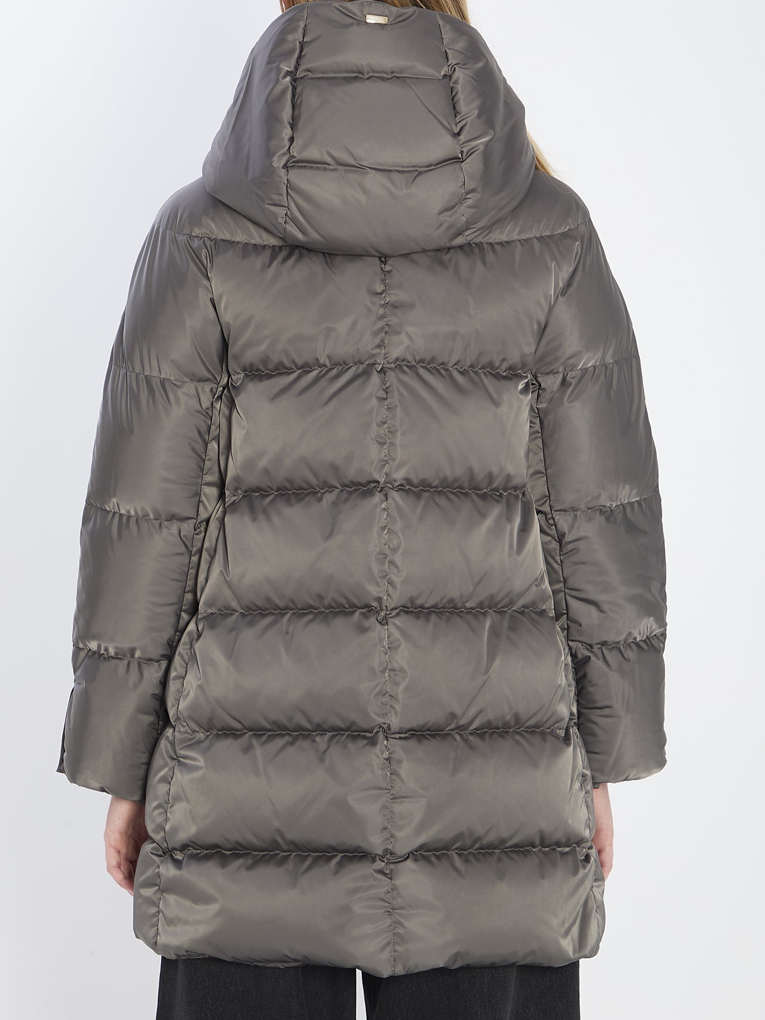 HERNO 38 a-shape puffer jacket 