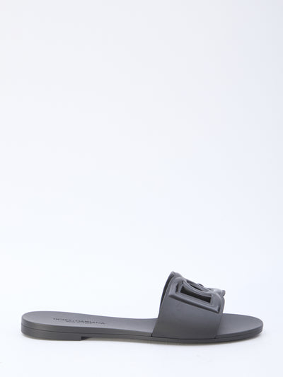 rubber beachwear slides
