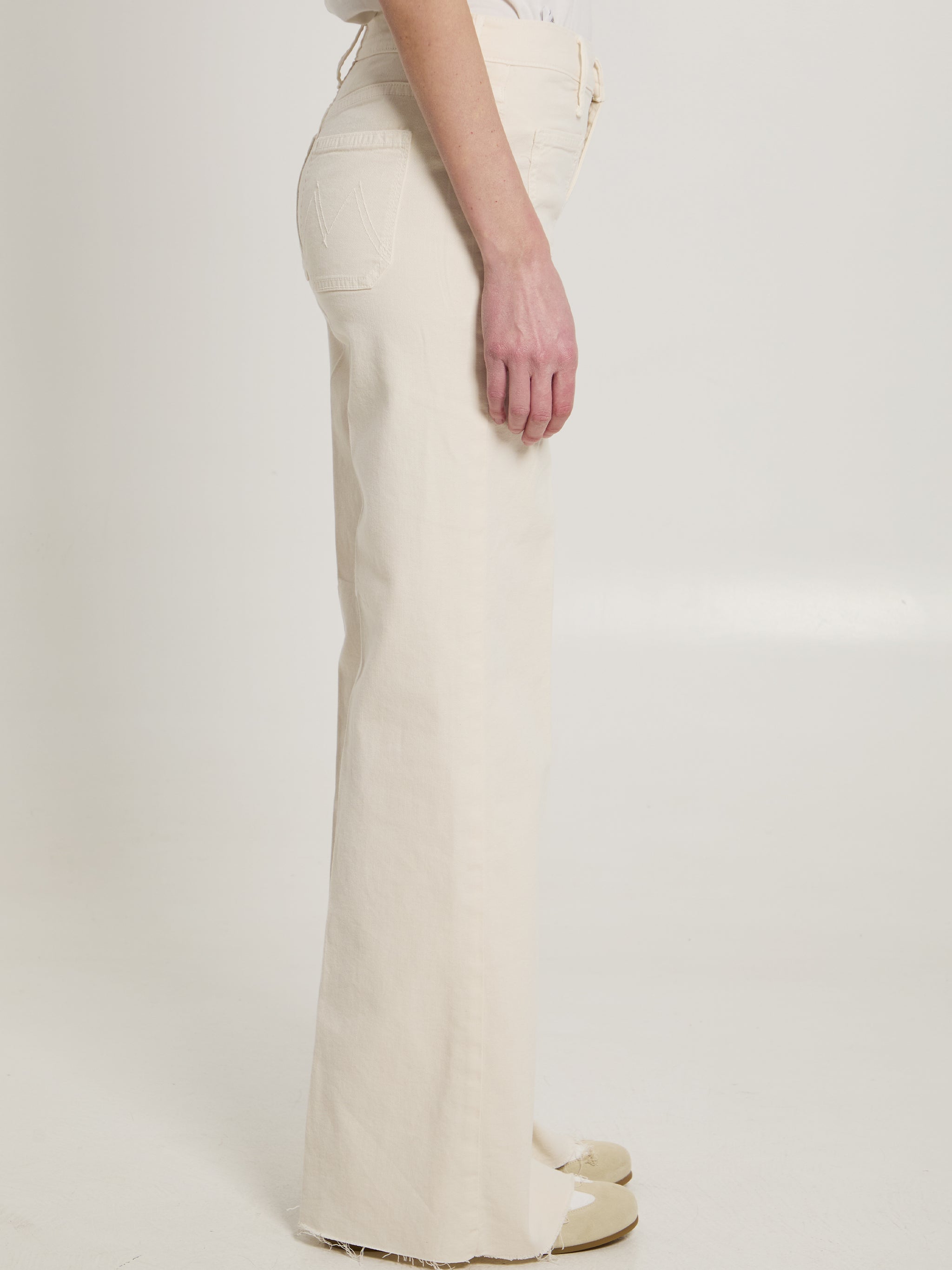 the patch pocket twister fray jeans