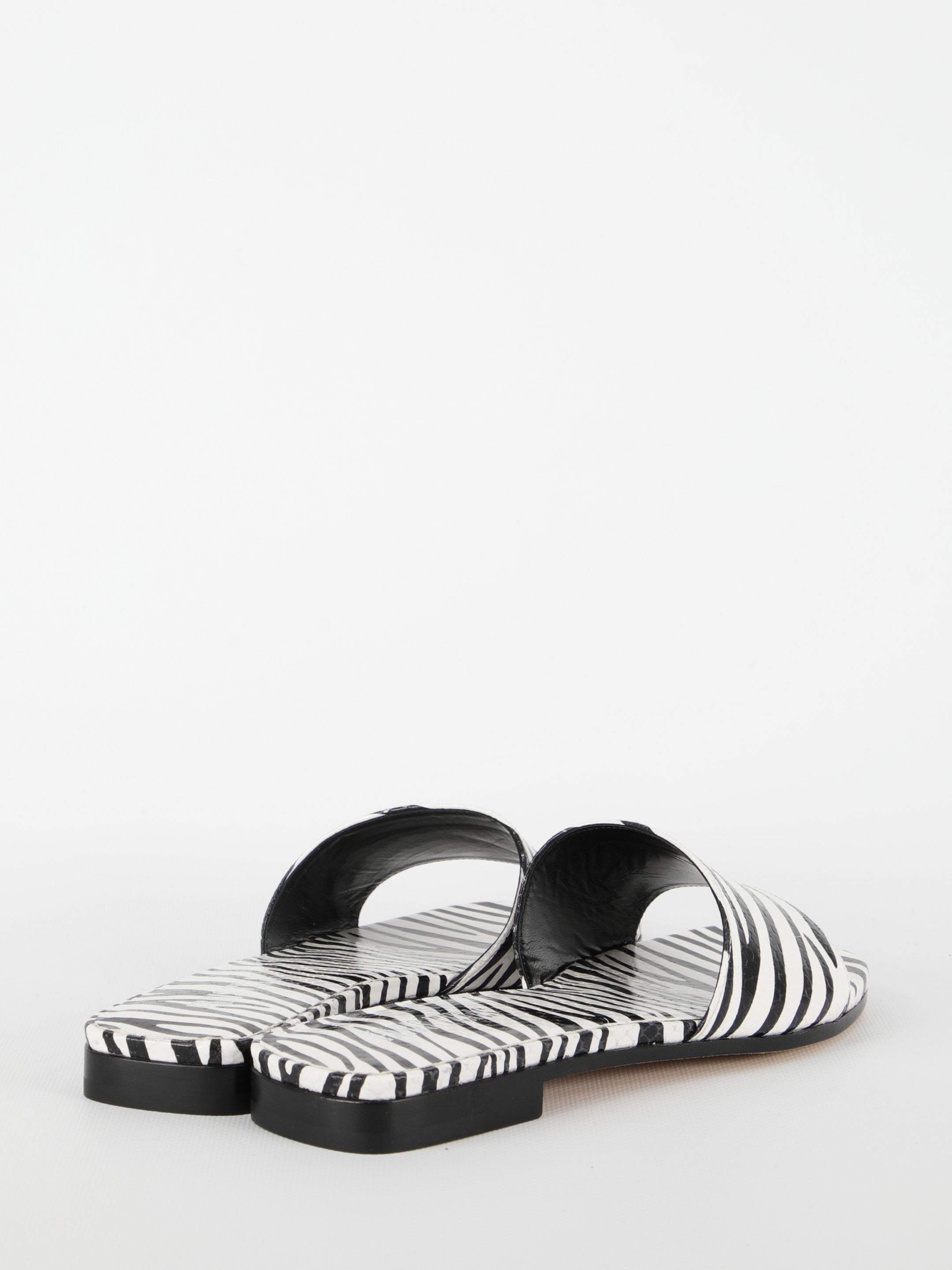 PARIS TEXAS 36 zebra-print flat sandals