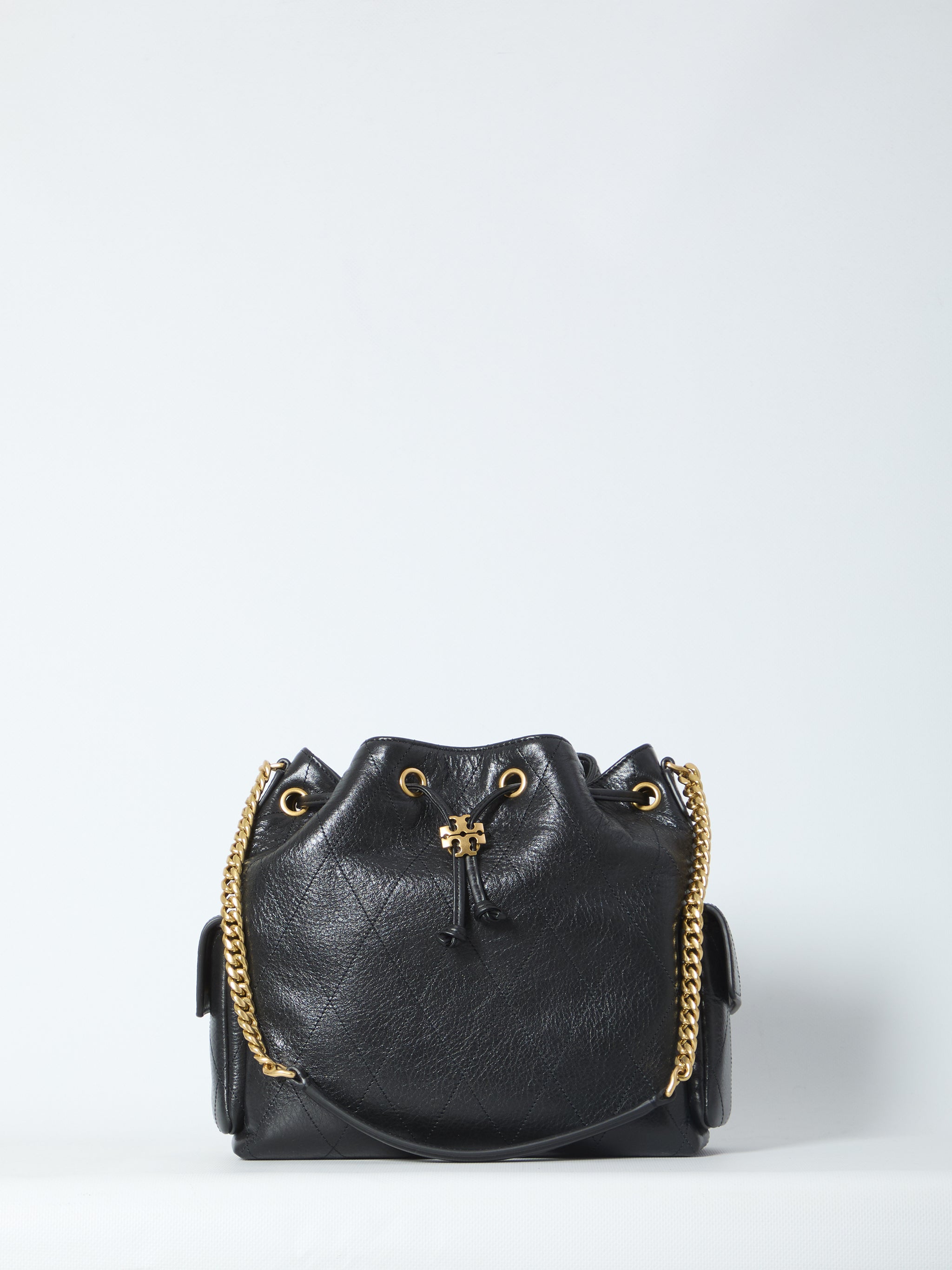 charlie quilted drawstring bag