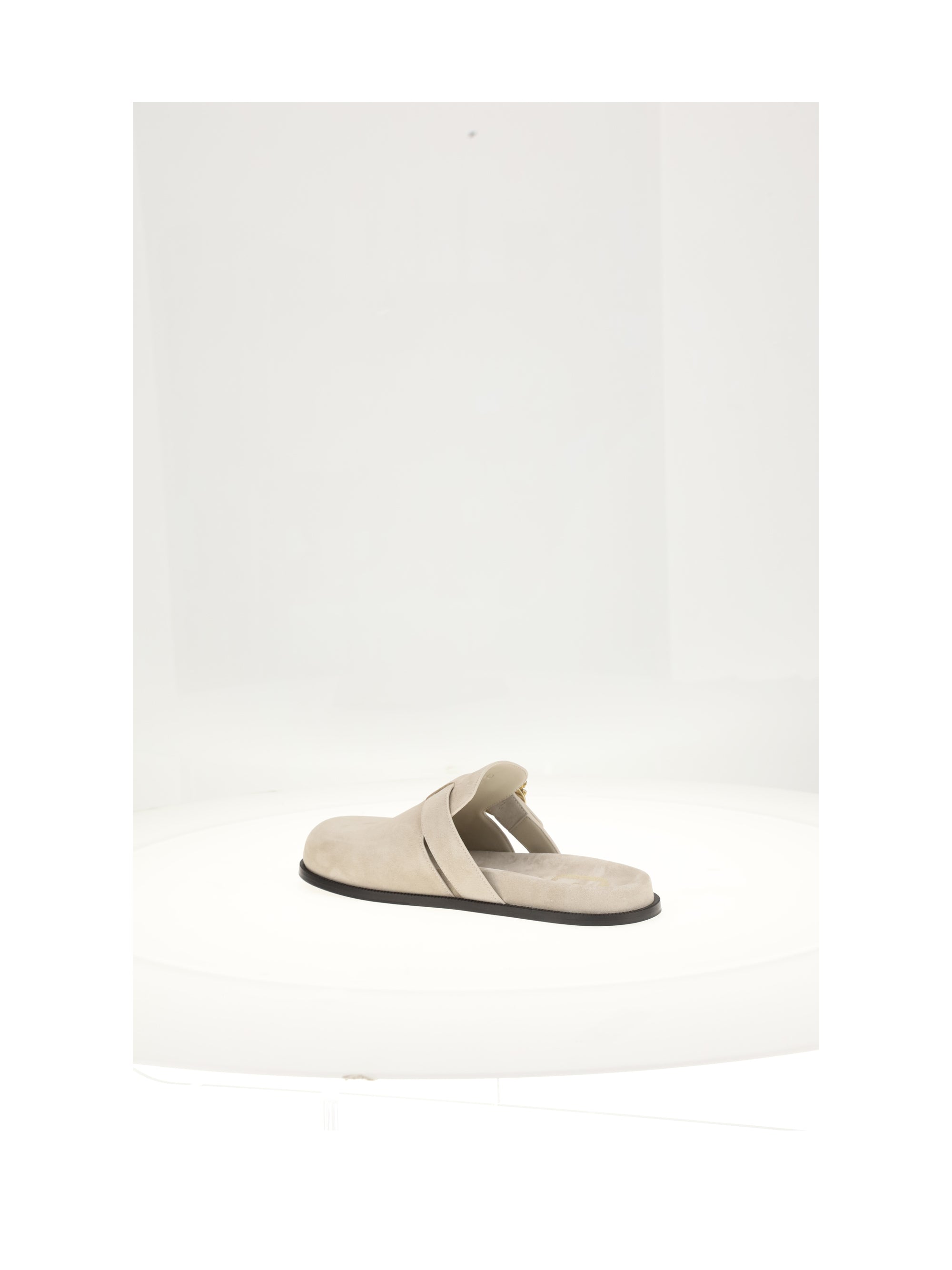flat shoes