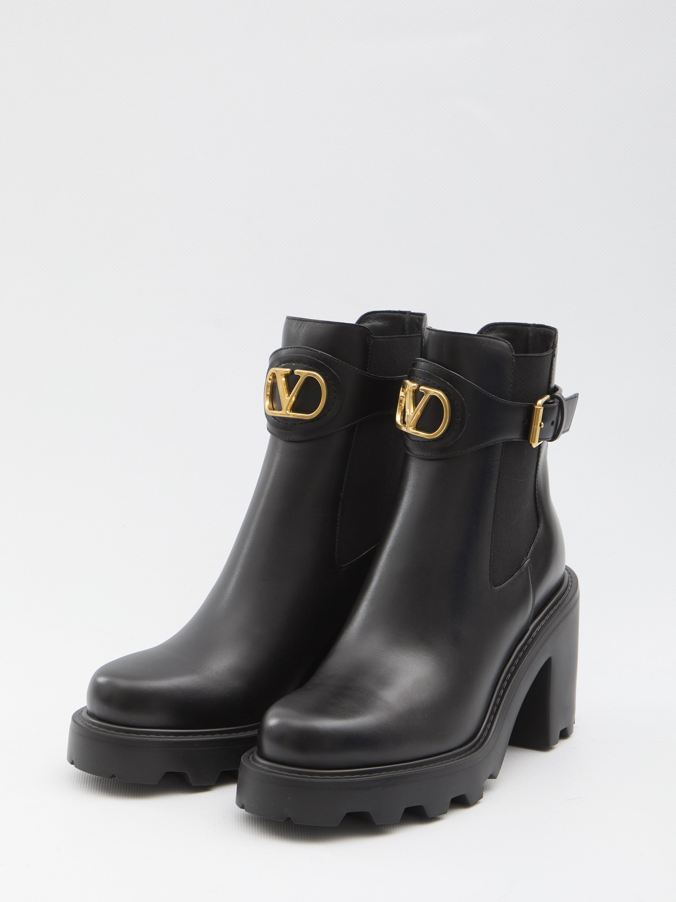 VALENTINO GARAVANI 36 beatle vlogo signature boots 