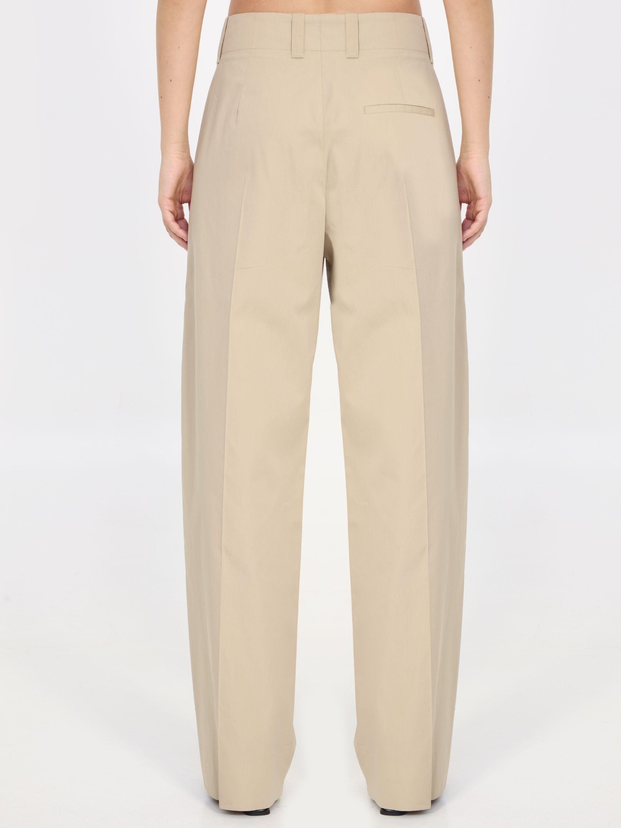 BOTTEGA VENETA 42 pleated pants