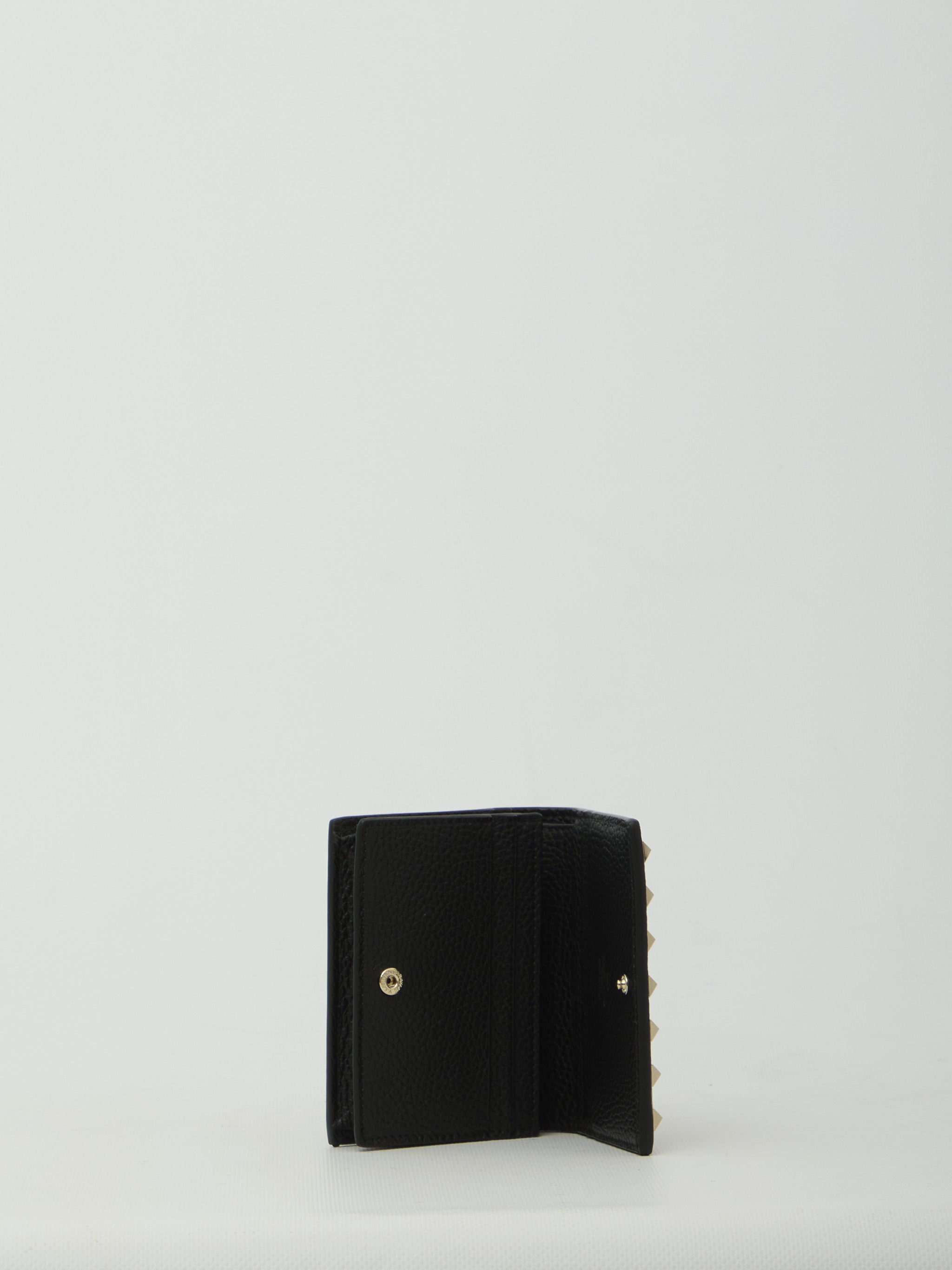 rockstud wallet
