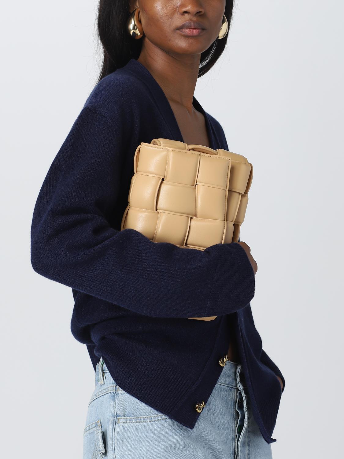 padded cassette bag in woven leather