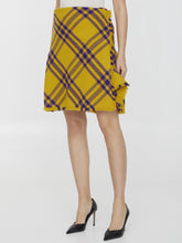 BURBERRY 6 check wool kilt