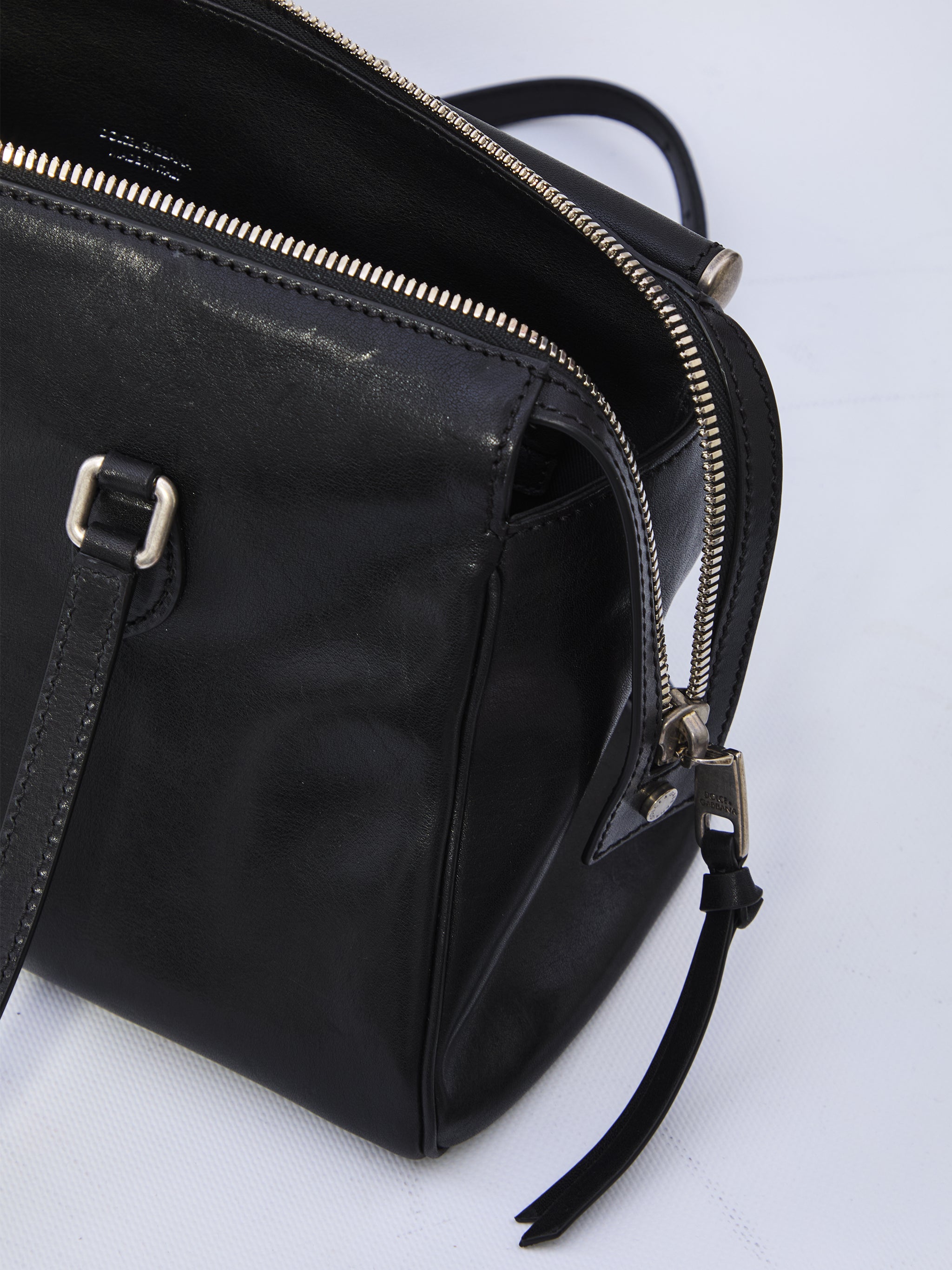 vittoria bag in calf leather