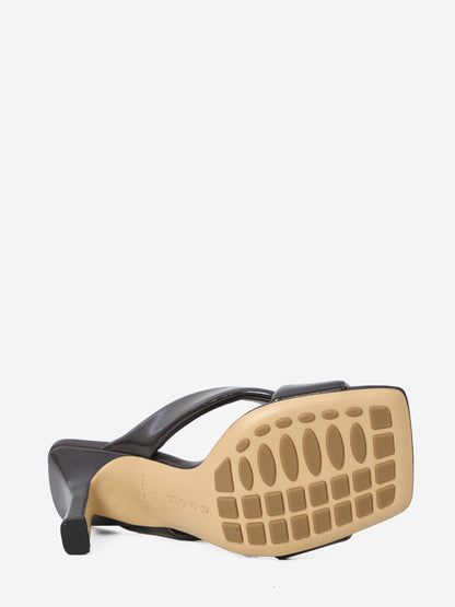 BOTTEGA VENETA 39 brown riva mule sandals