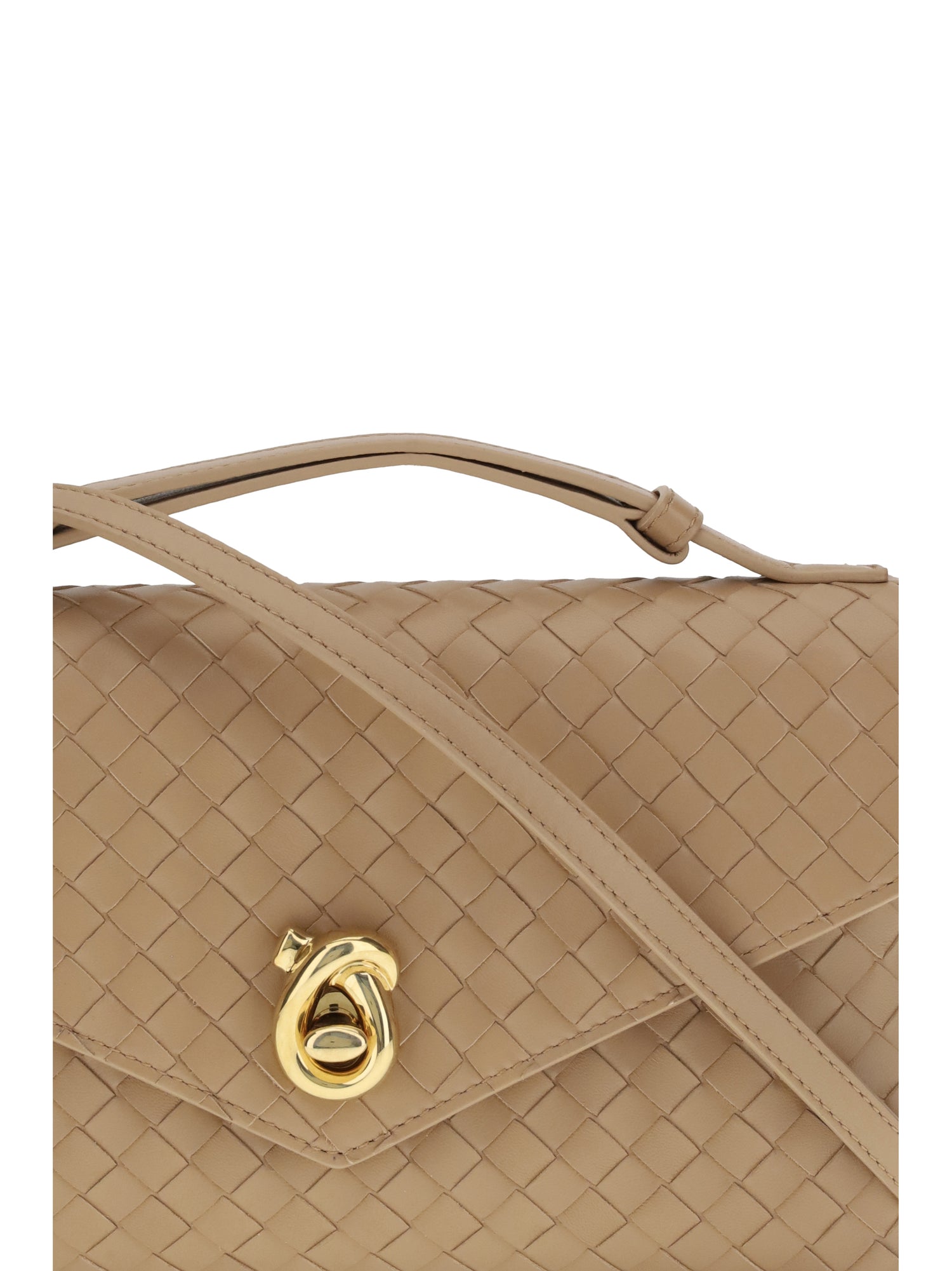knot lock shoulder bag