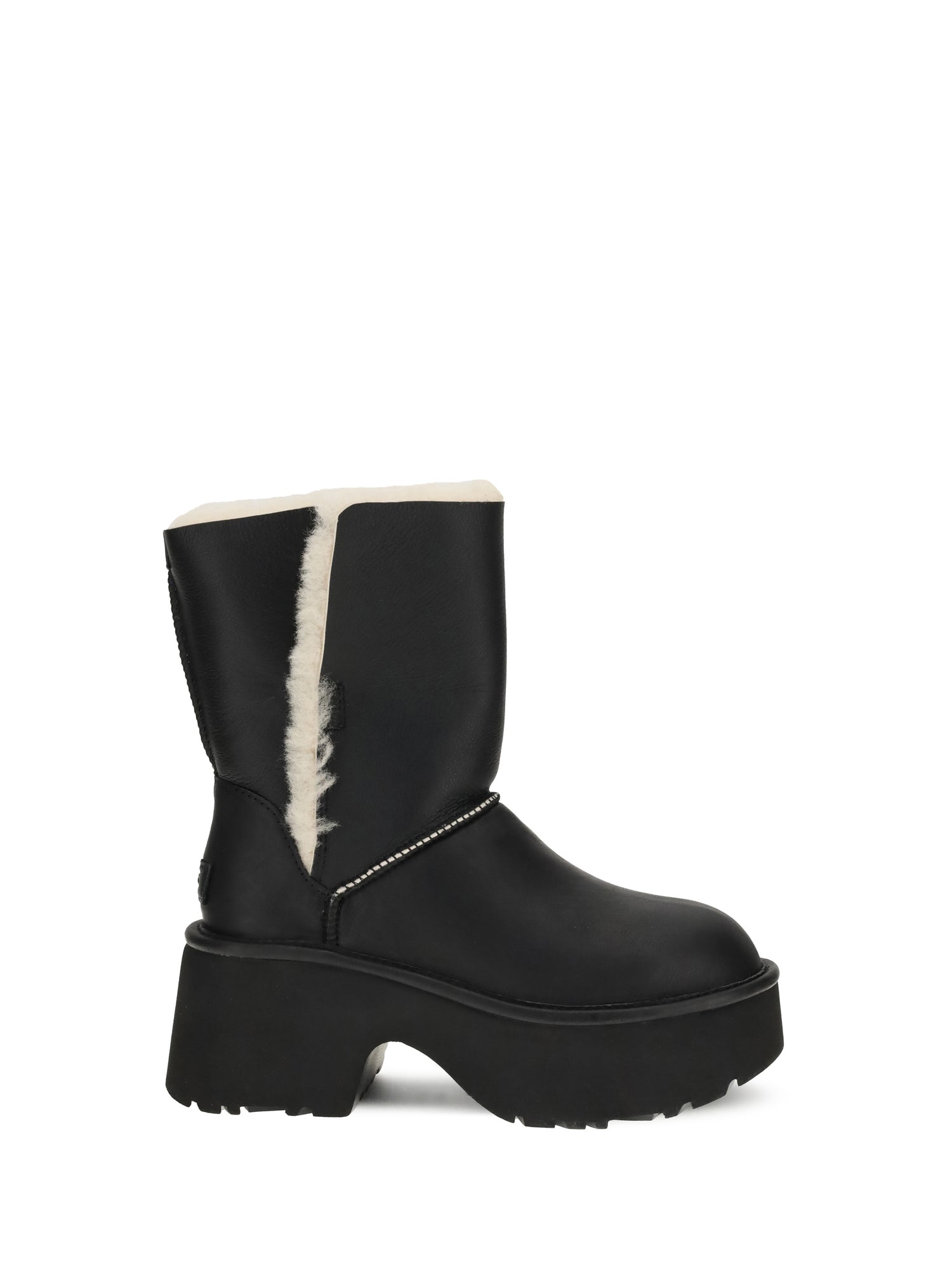 UGG 6 classic esmee boots