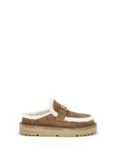 FENDI 36 après chic sheepskin mules