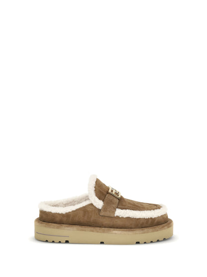 FENDI 36 après chic sheepskin mules