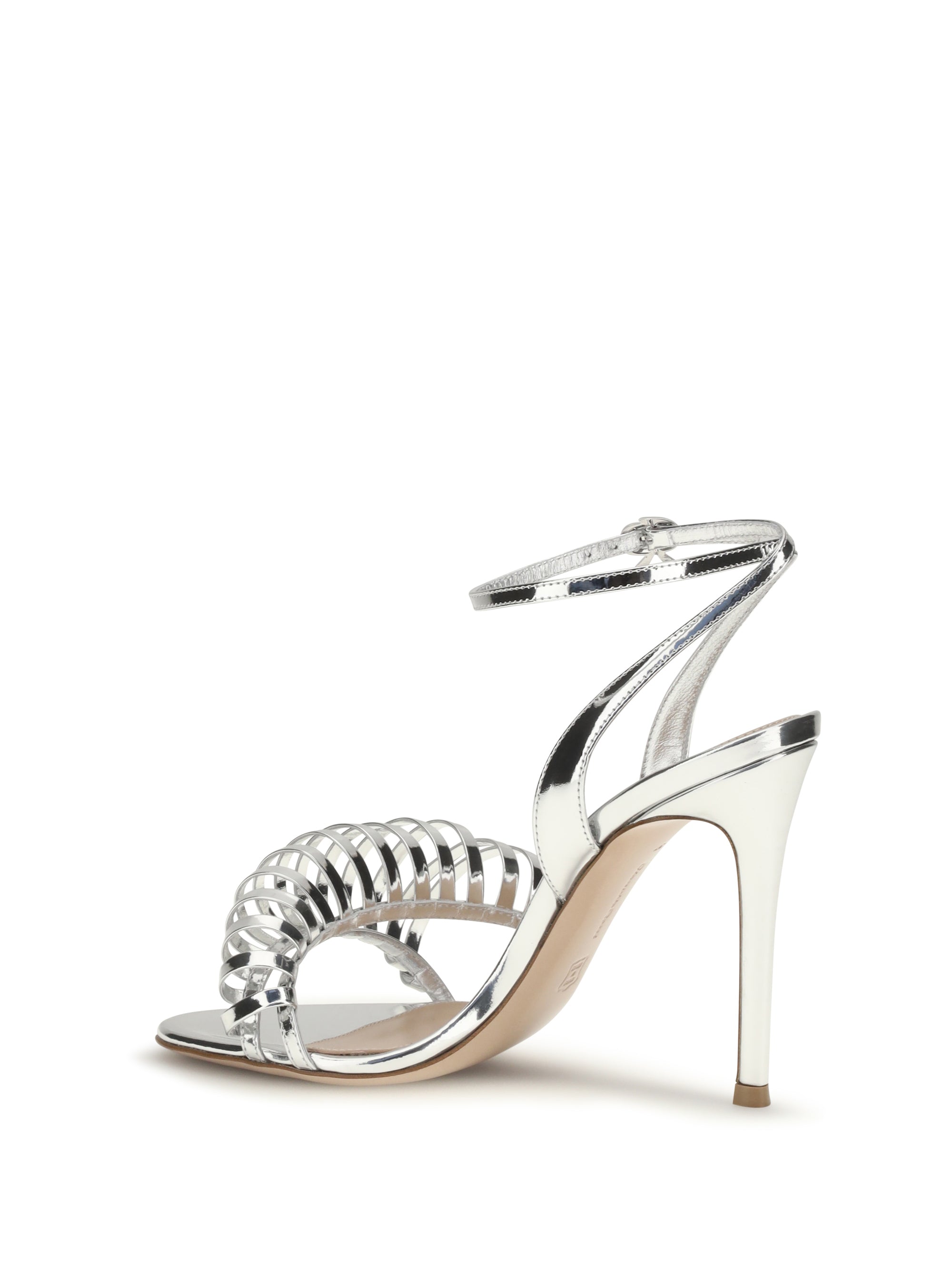 metarge sandals