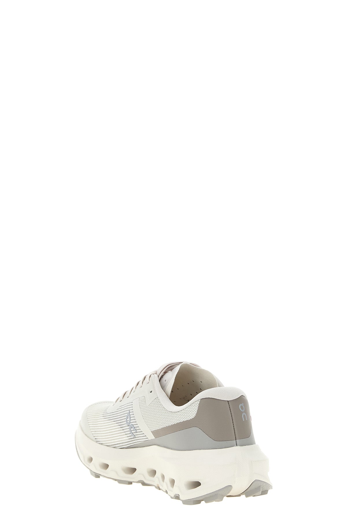 the cloudvista 3 on sneakers redefine the concept of high-performance footwear