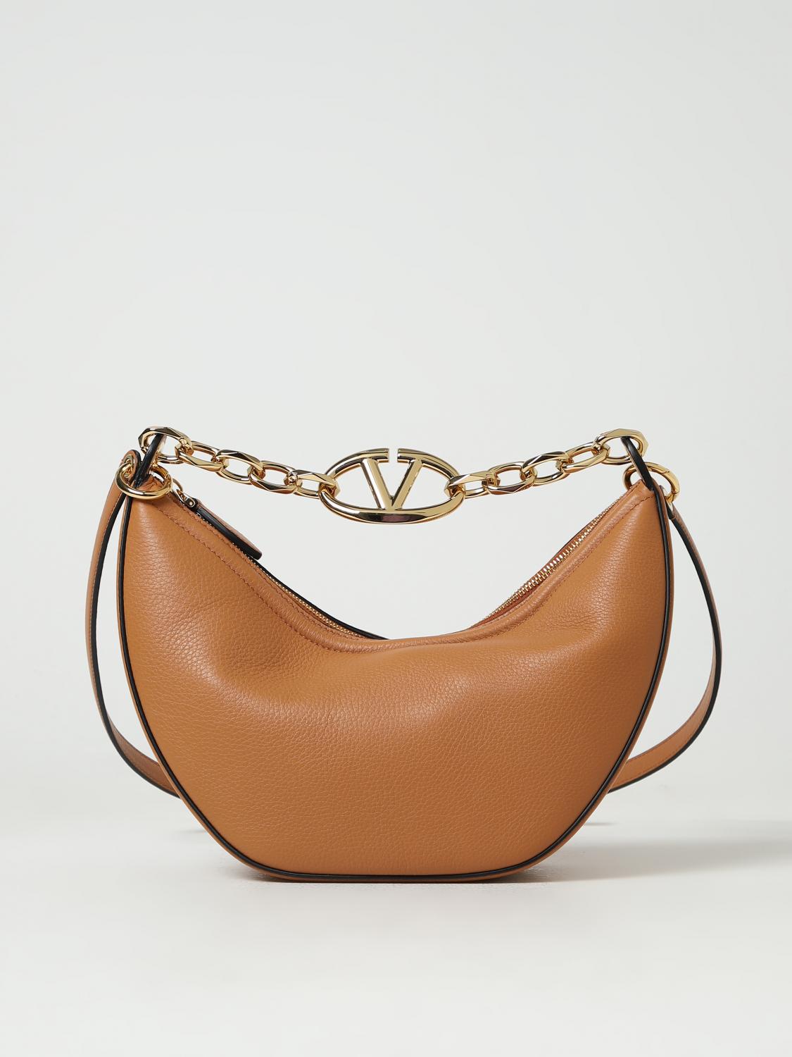 woman's shoulder bag
