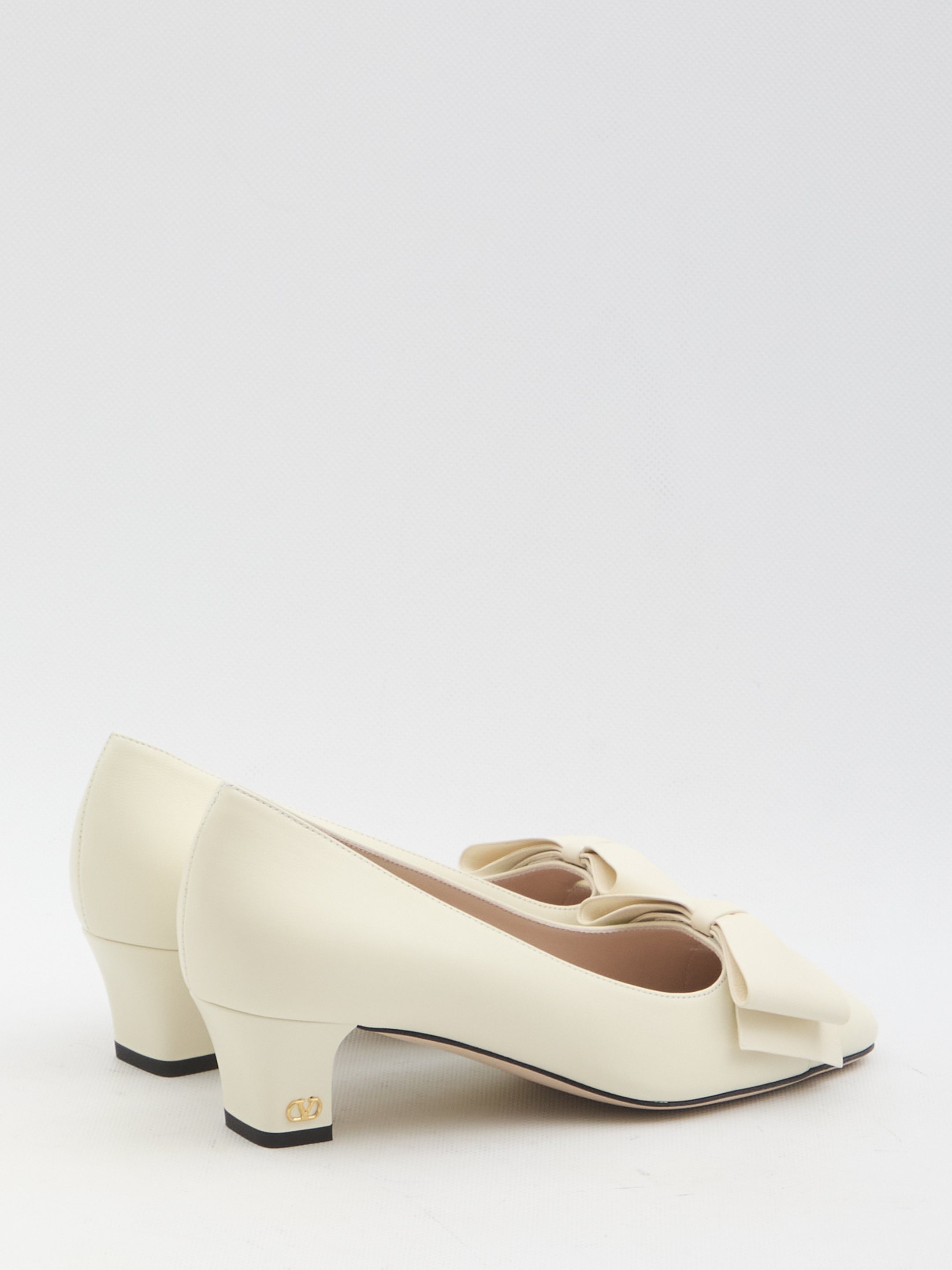 VALENTINO GARAVANI 37 bowow pumps