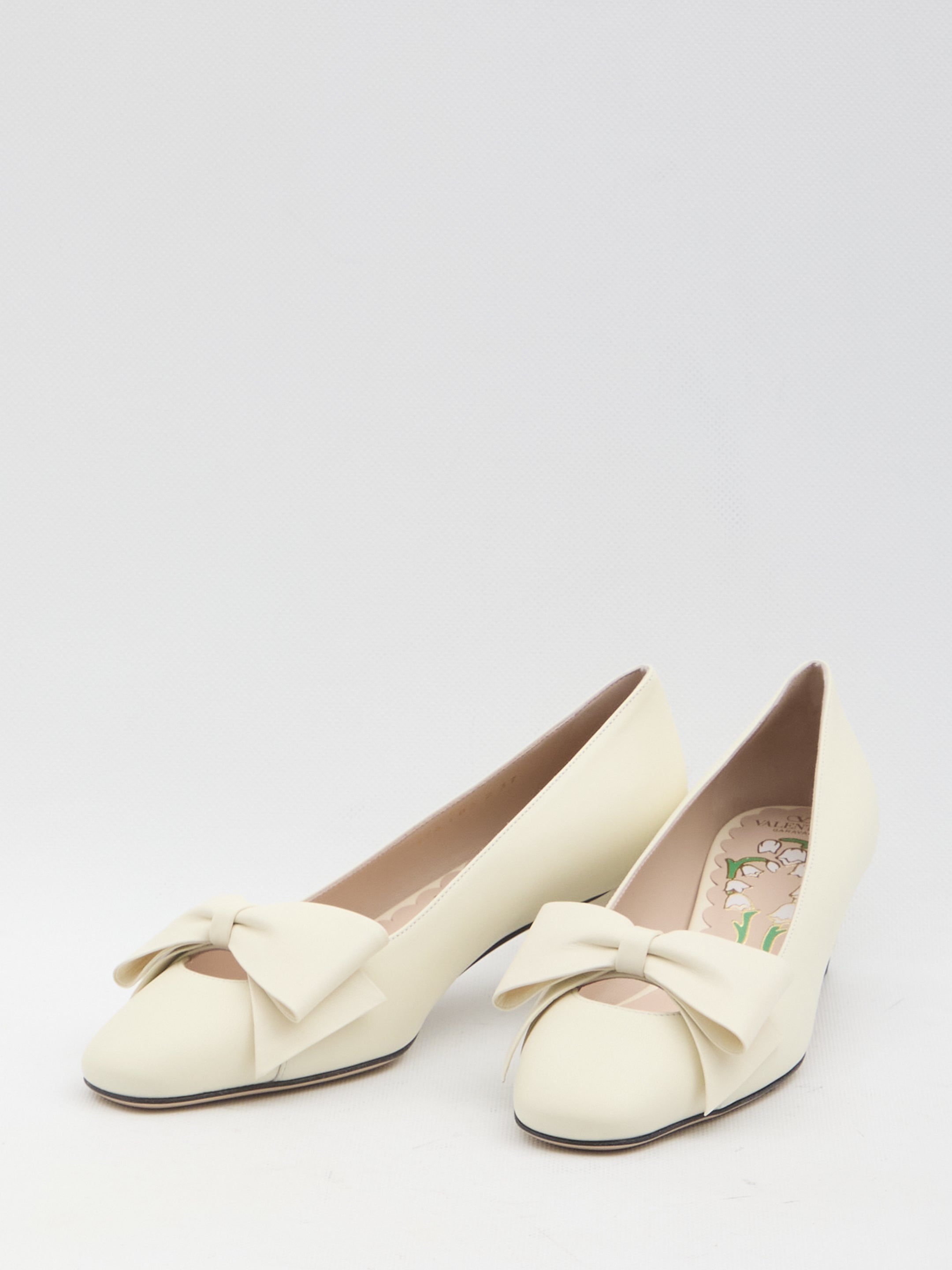 VALENTINO GARAVANI 37 bowow pumps