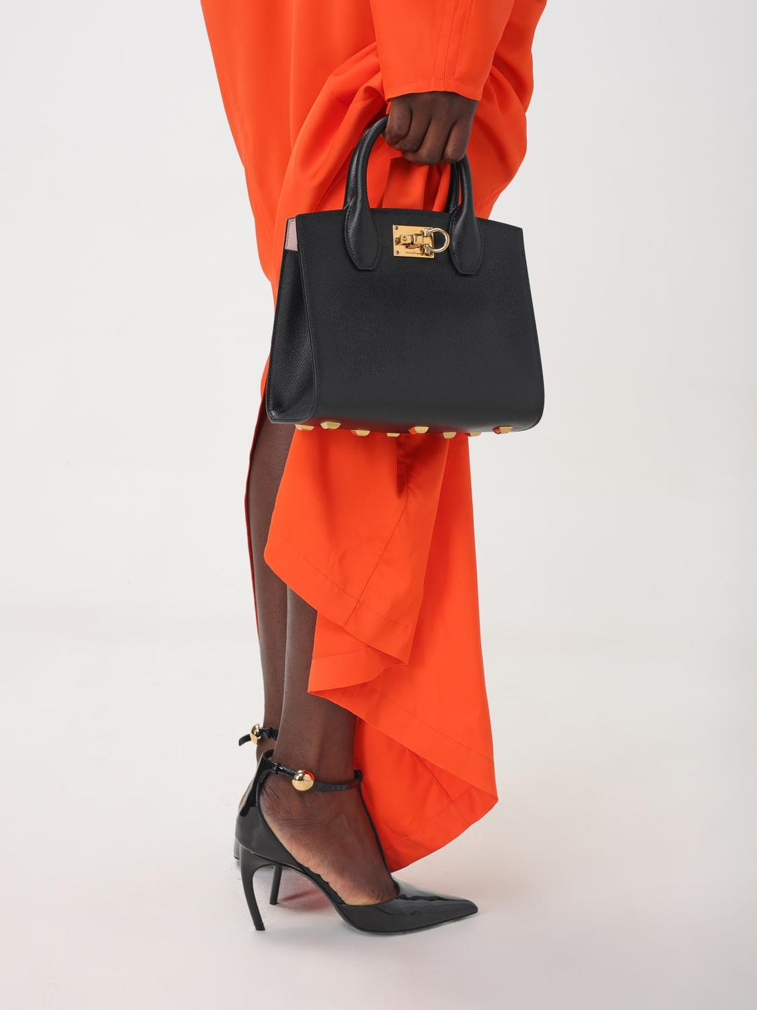 FERRAGAMO 10½ woman&