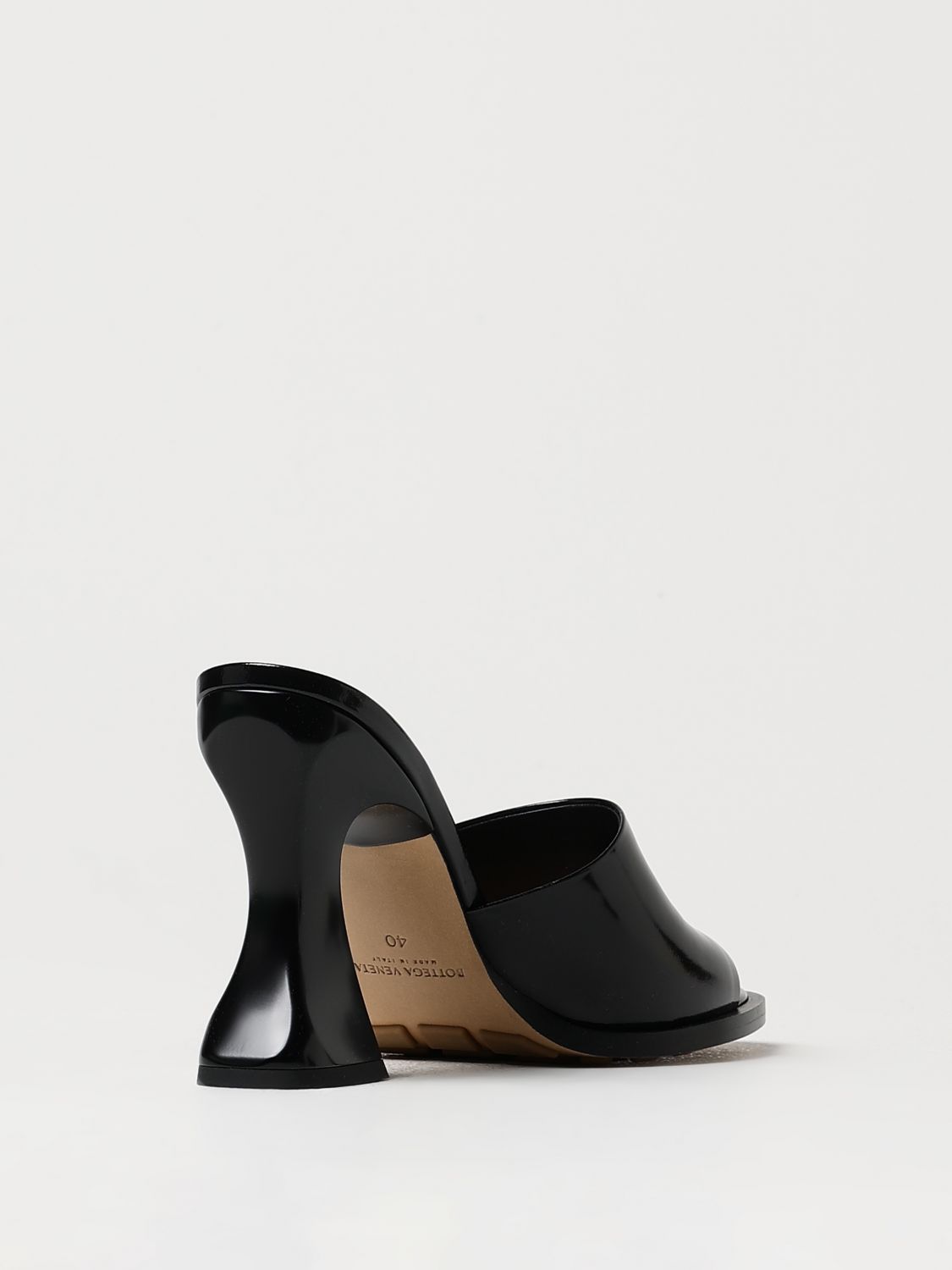 woman's heeled sandal
