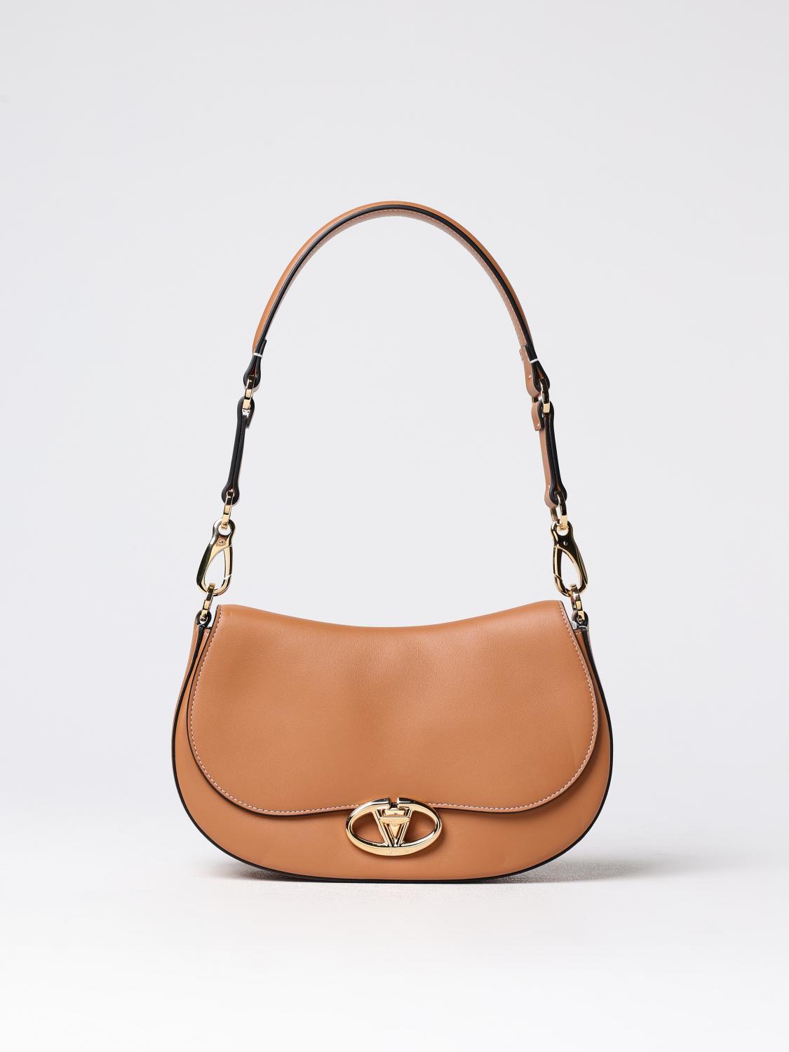 woman's shoulder bag