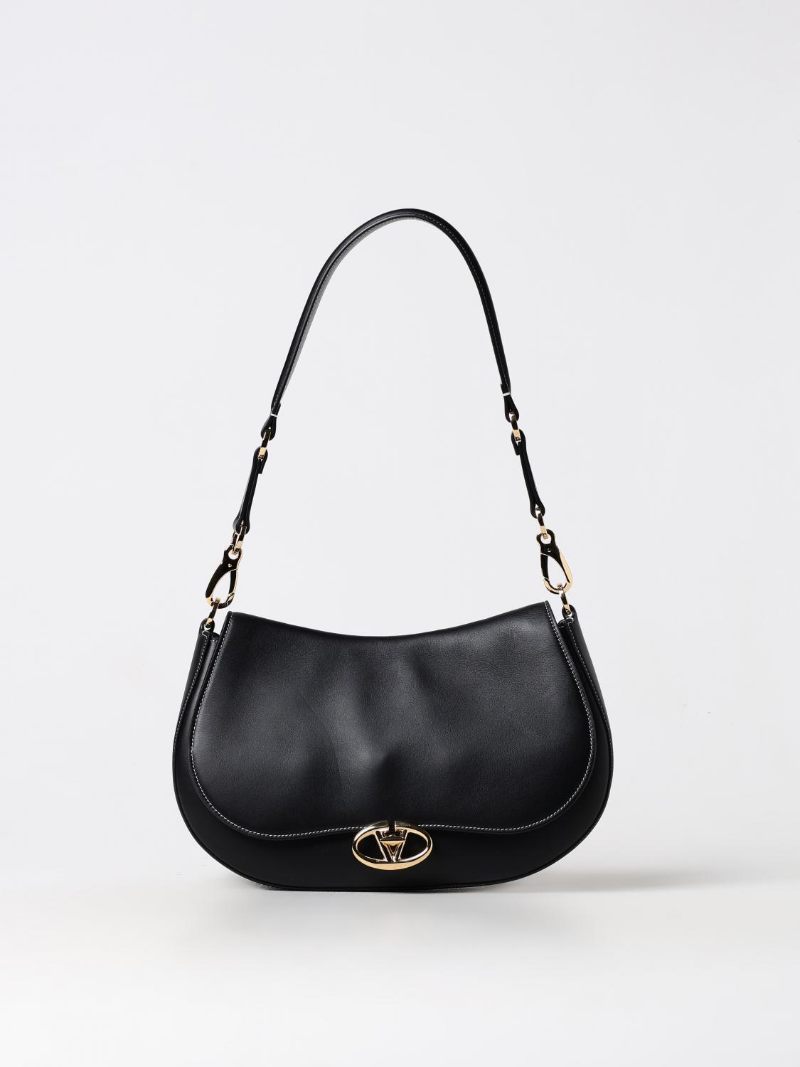 woman's shoulder bag