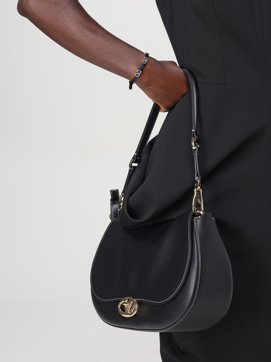 woman's shoulder bag