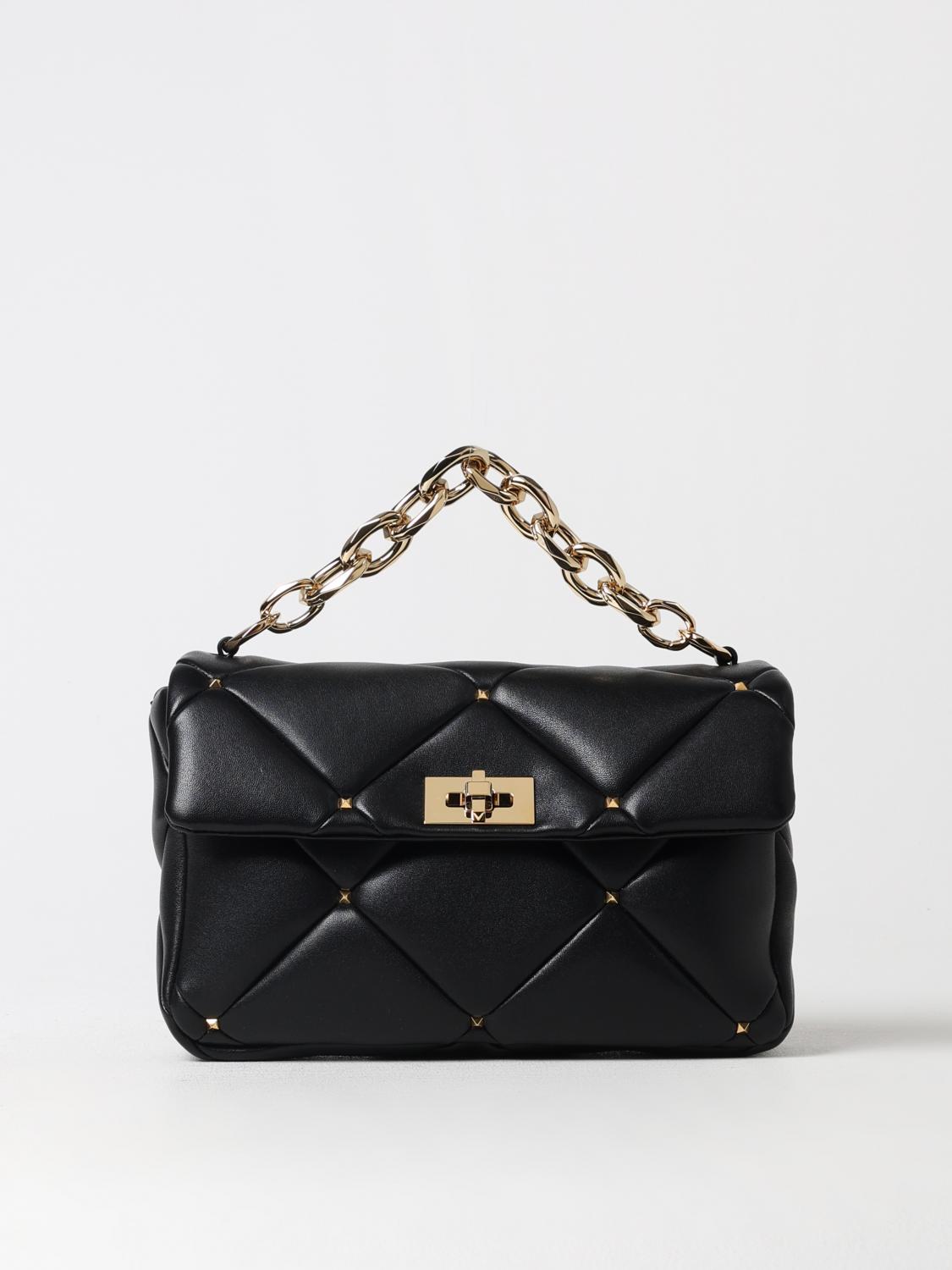 woman's shoulder bag