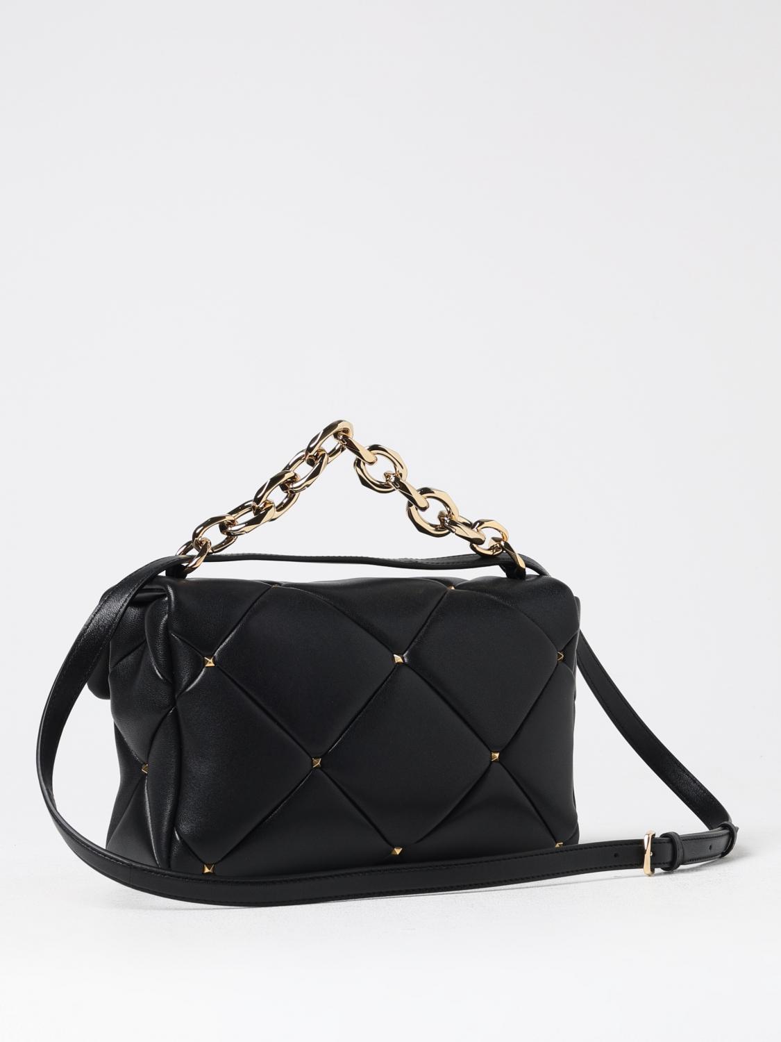woman's shoulder bag
