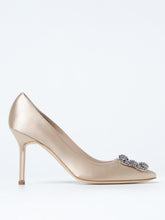 MANOLO BLAHNIK 35 woman&