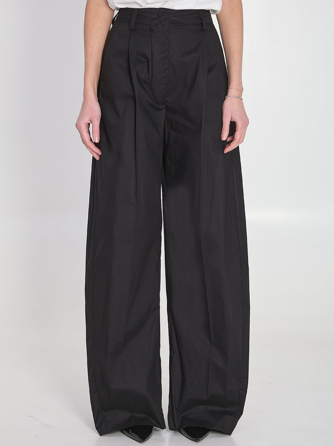 THE LATEST  38 billie pants