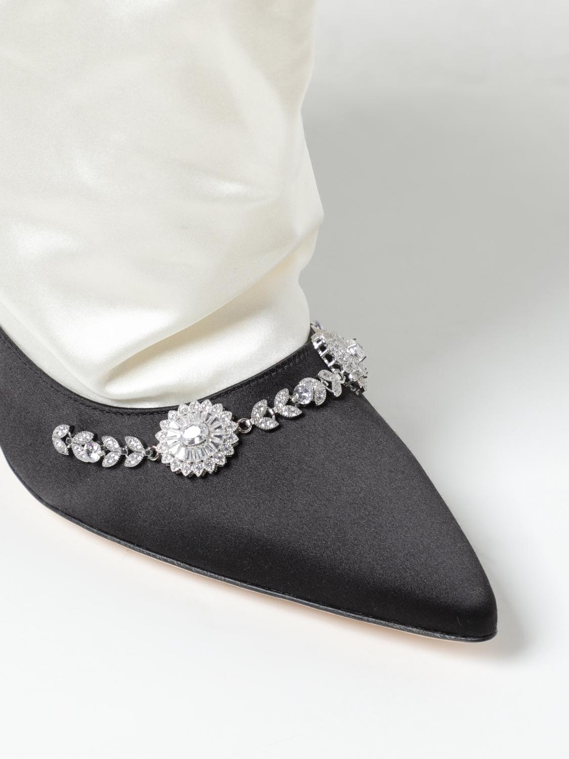 woman's flat ankle boot