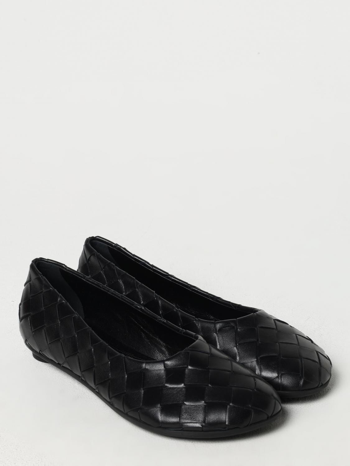 woman's ballet flat