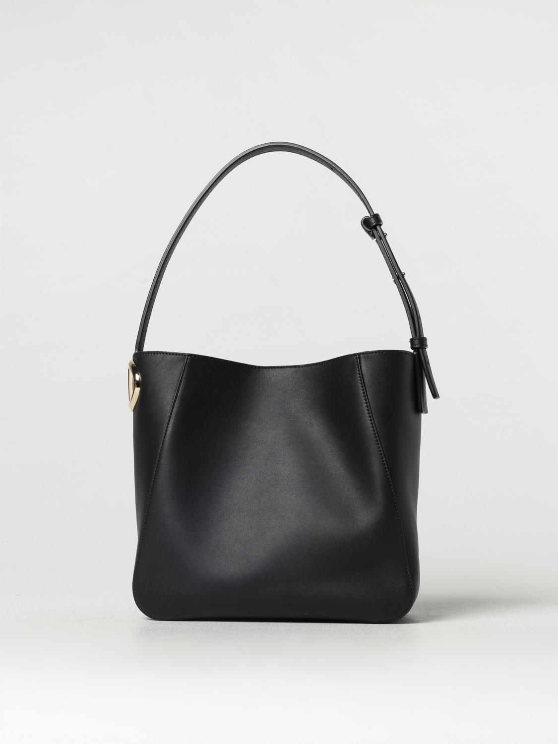 woman's shoulder bag